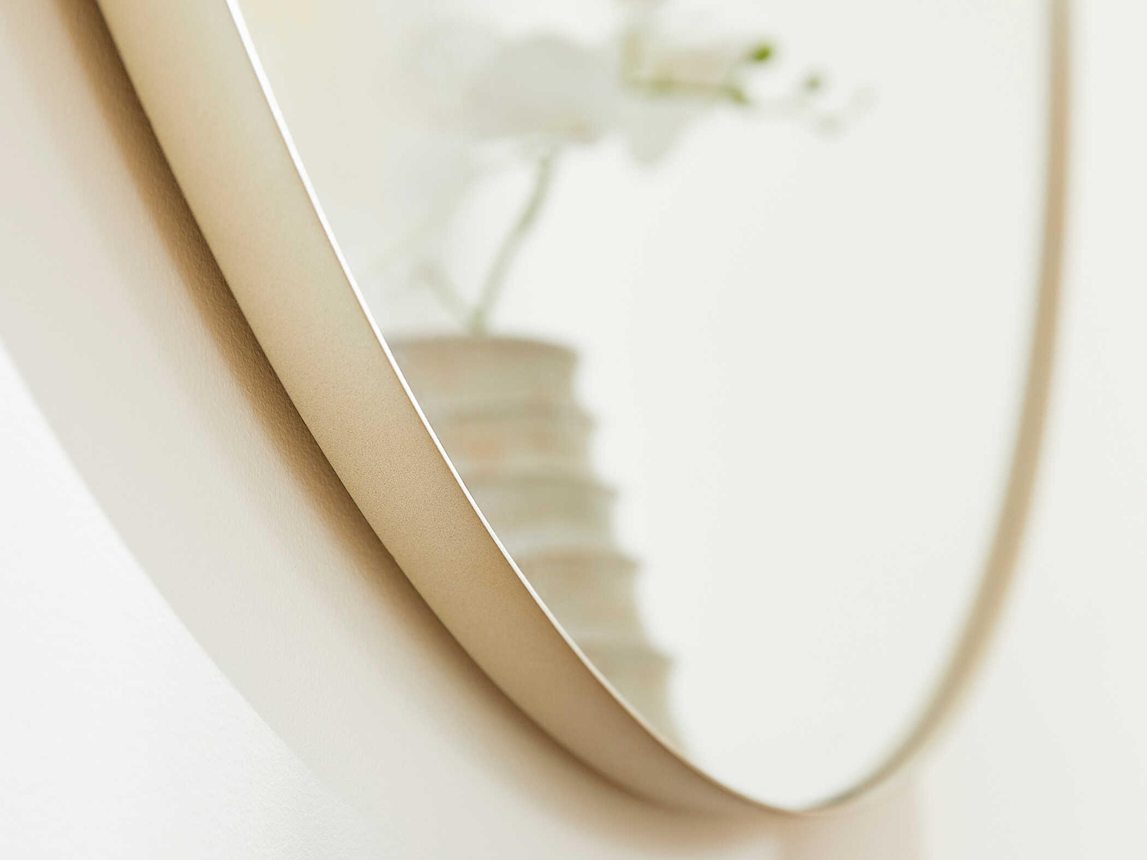Quorum Silver Round Wall Mirror