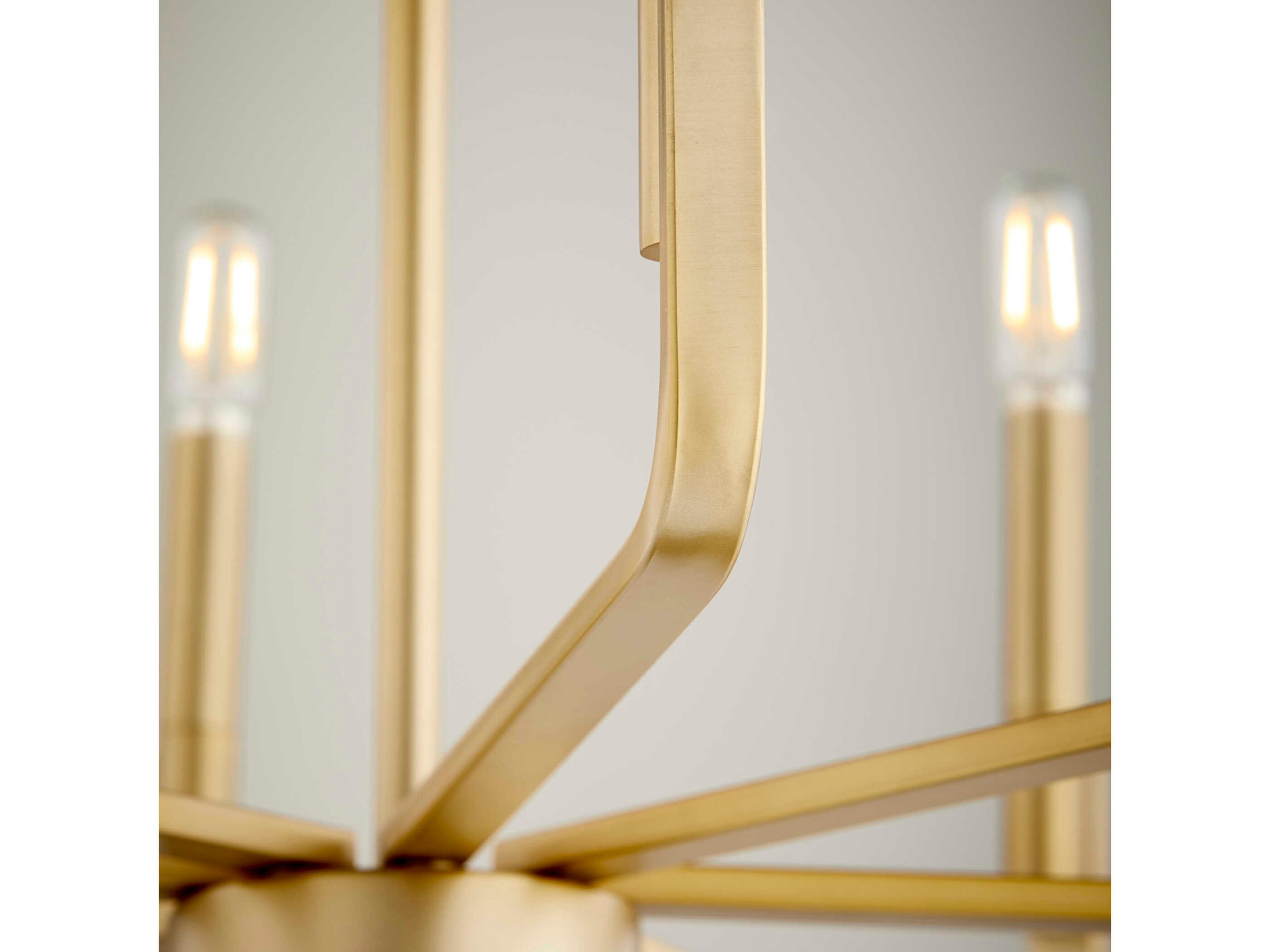 Quorum Tempo 8-Light Aged Brass Candelabra Chandelier