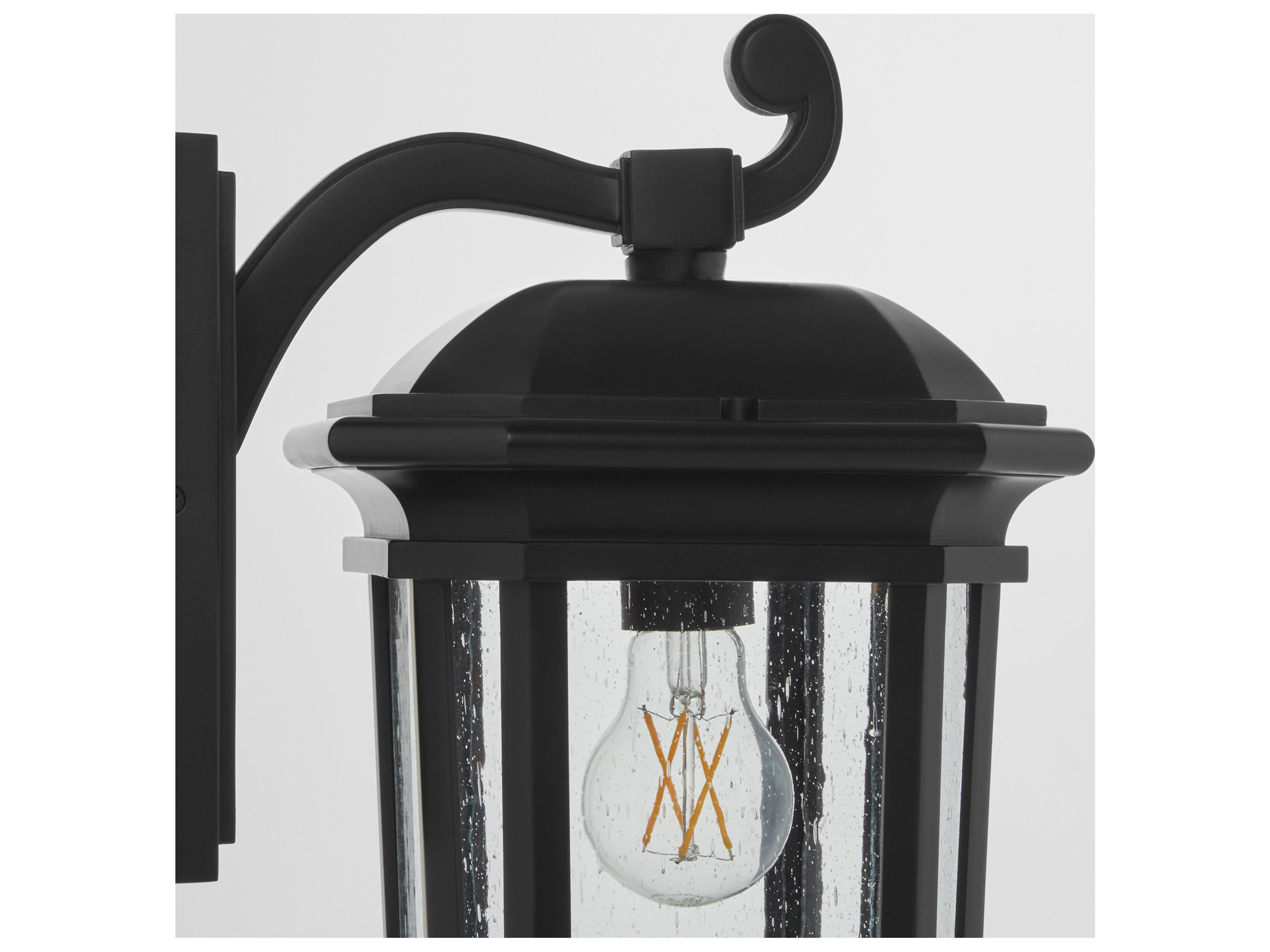 Quorum Murphy 1-Light Outdoor Wall Light