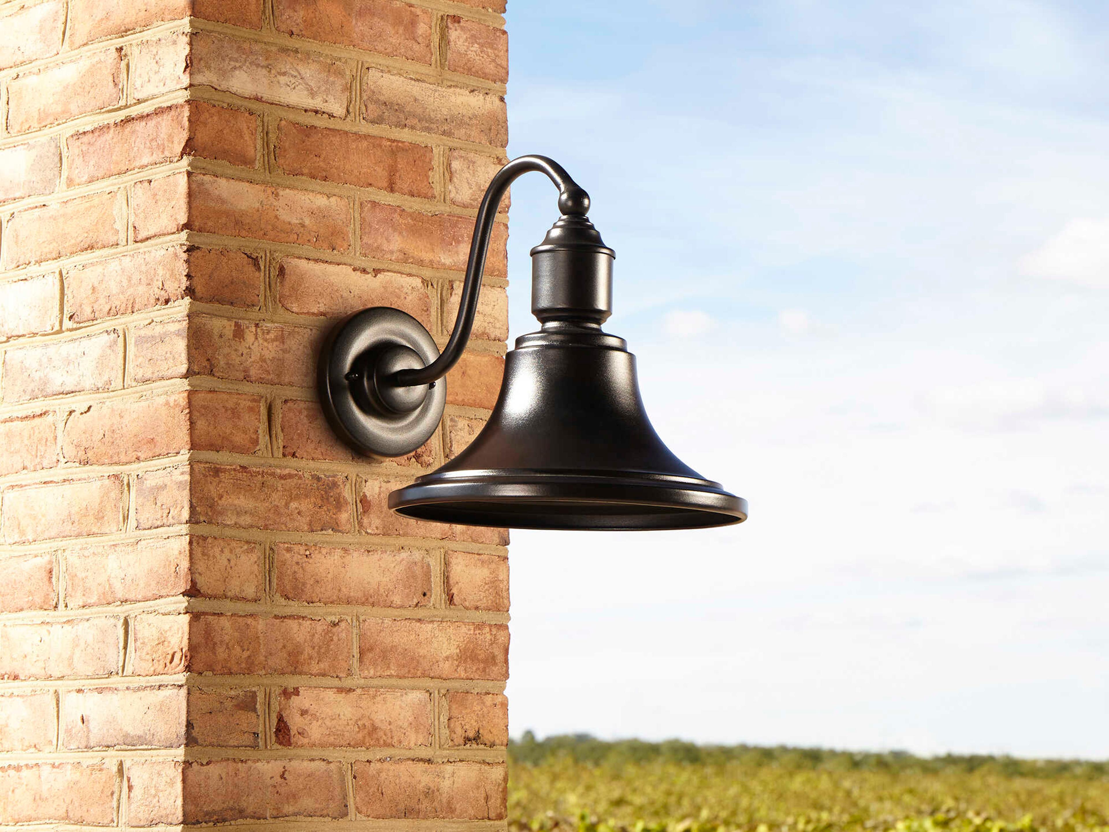 Quorum 1-Light Outdoor Wall Light