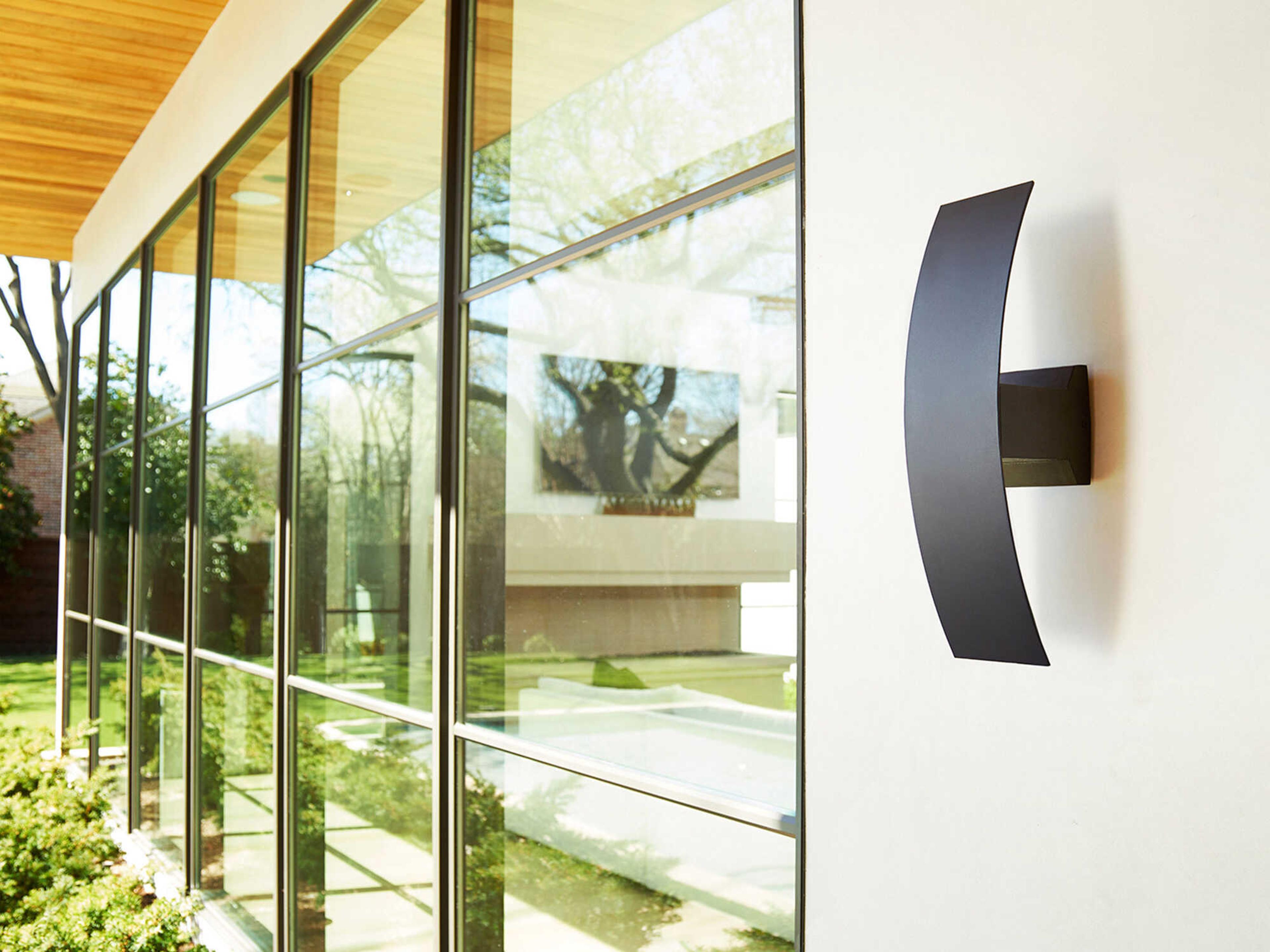 Quorum Curvo 2-Light Outdoor Wall Light