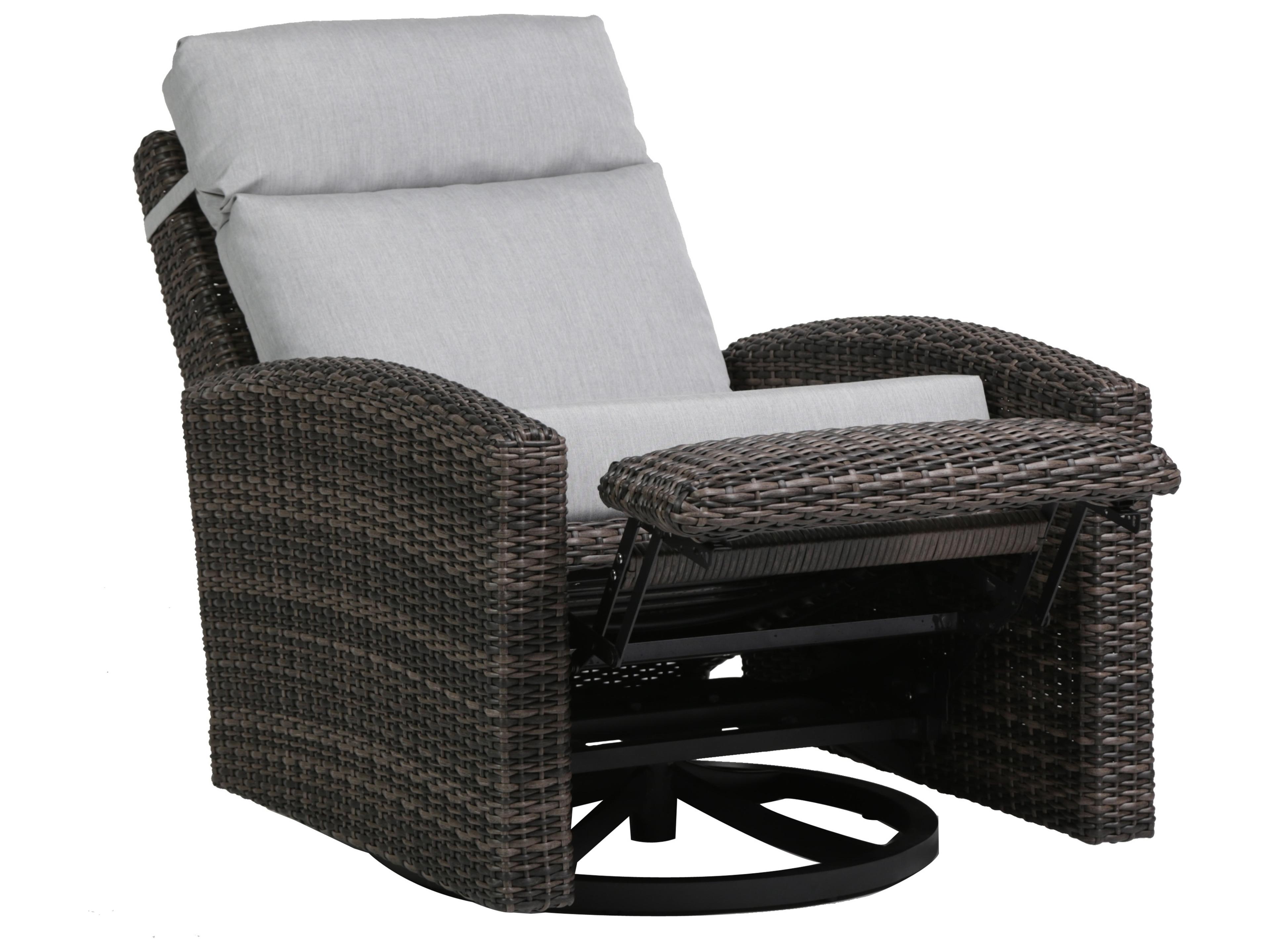 Coral Gables Aluminum Wicker Lounge Chair