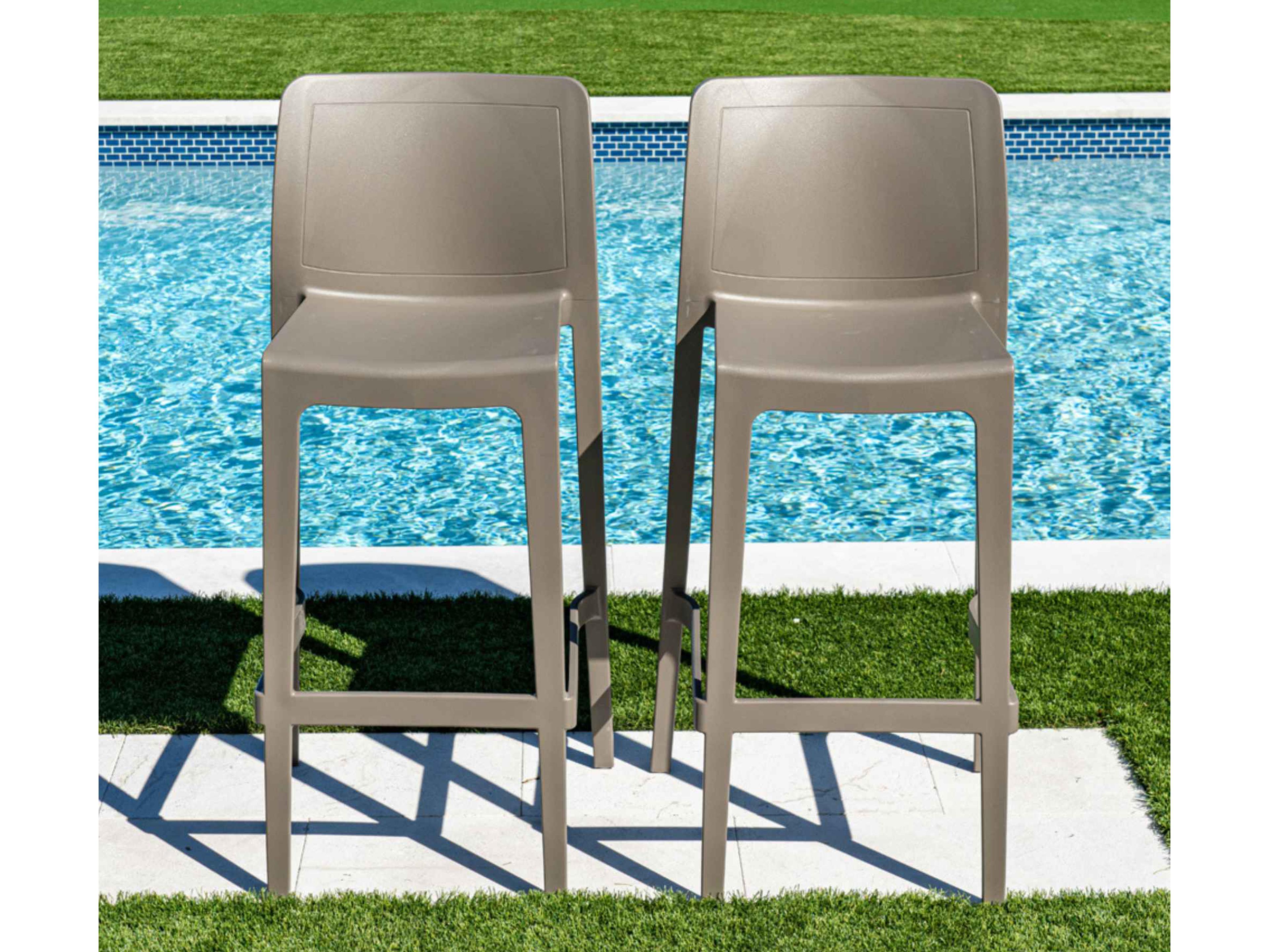 Rainbow Outdoor Luna Brown Polypropylene Bar Stool