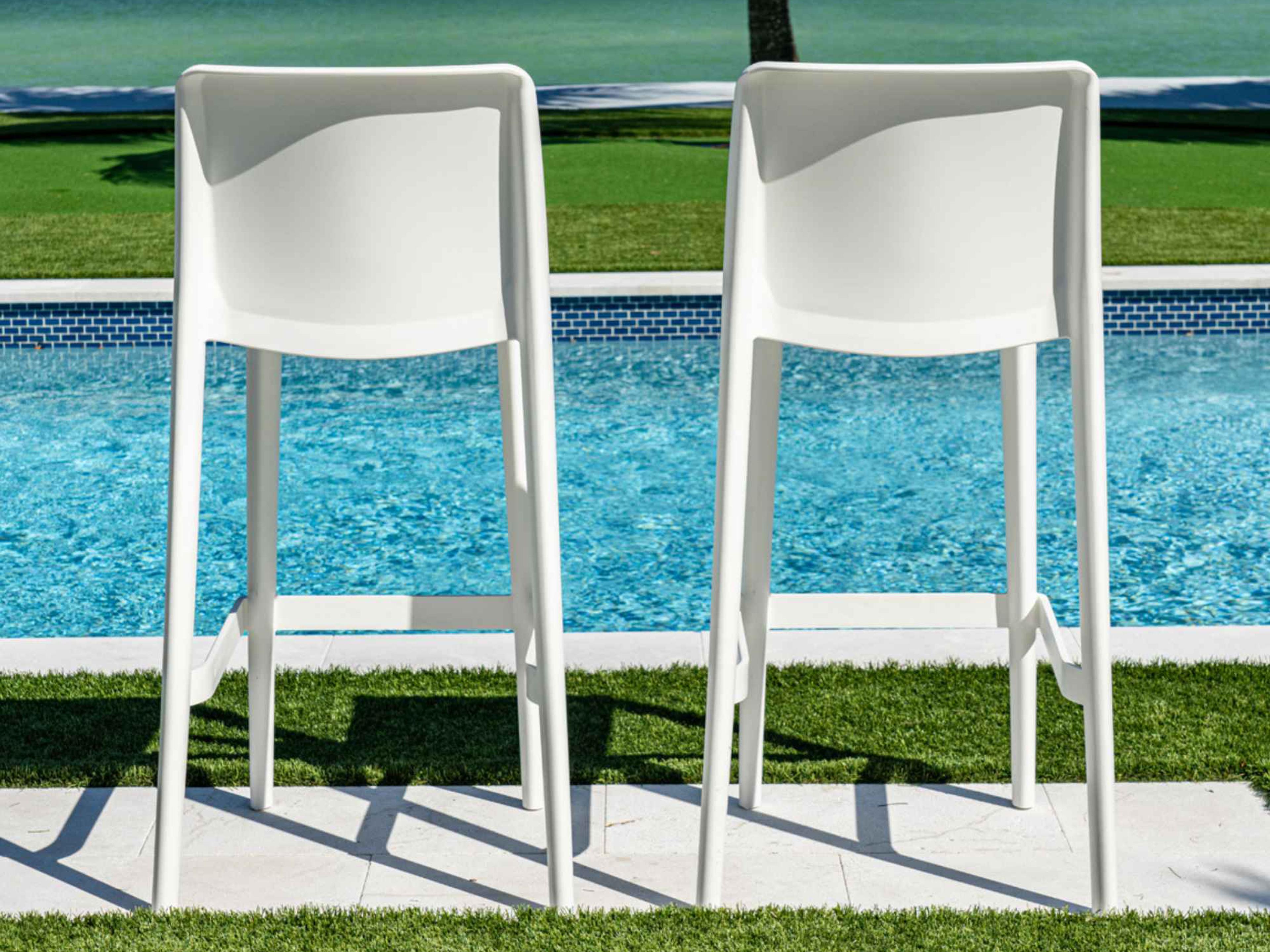 Rainbow Outdoor Luna White Polypropylene Bar Stool
