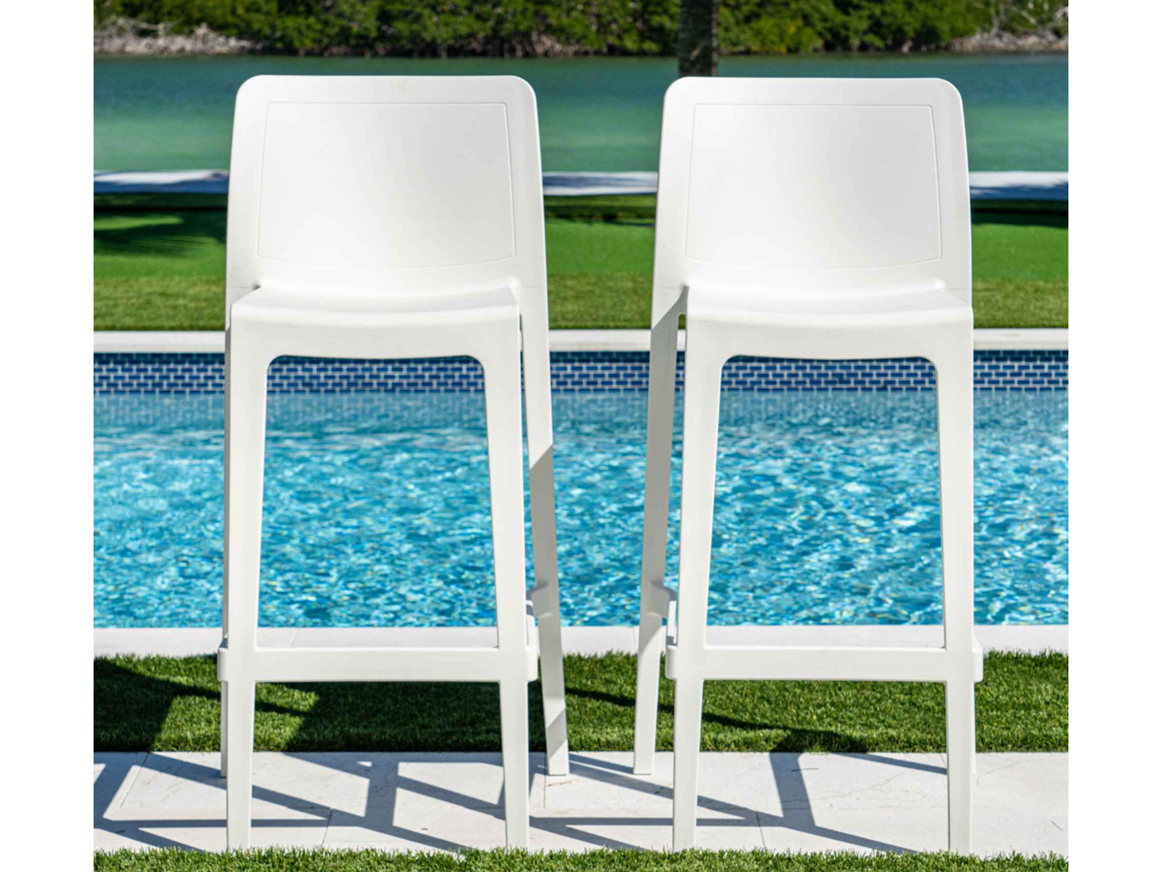 Rainbow Outdoor Luna White Polypropylene Bar Stool