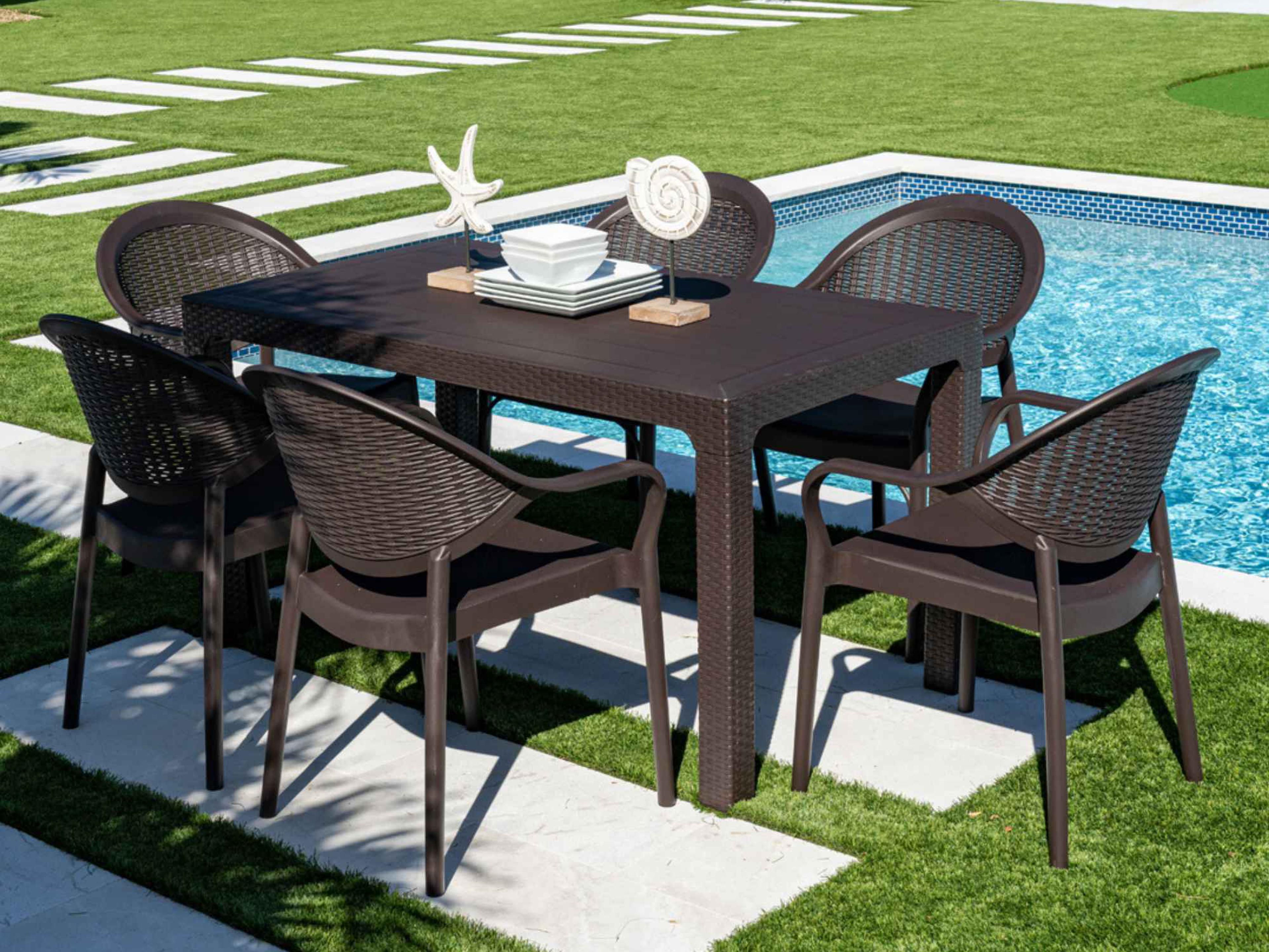 Mona Wicker Dining Set