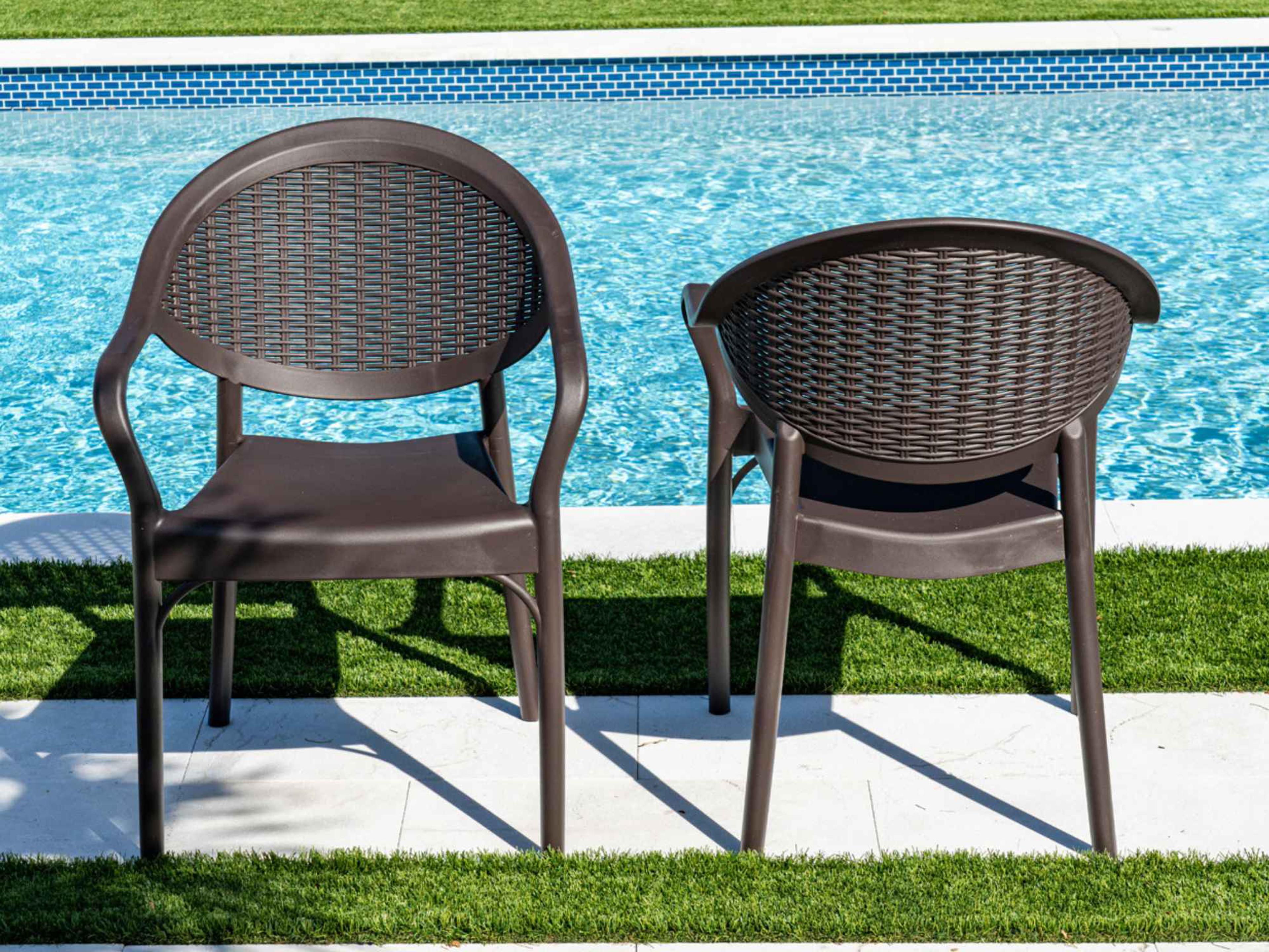 Rainbow Outdoor Mona Wicker Dining Set