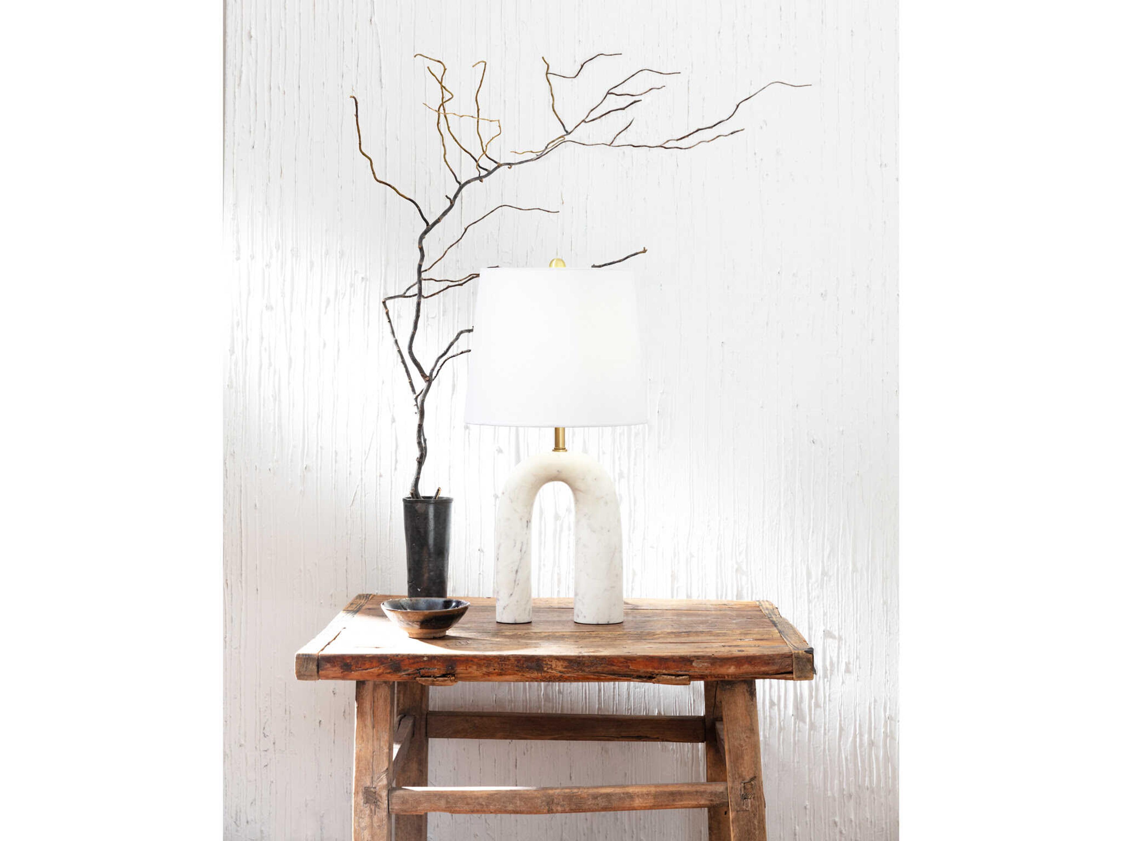 Regina Andrew Slinkly White Table Lamp