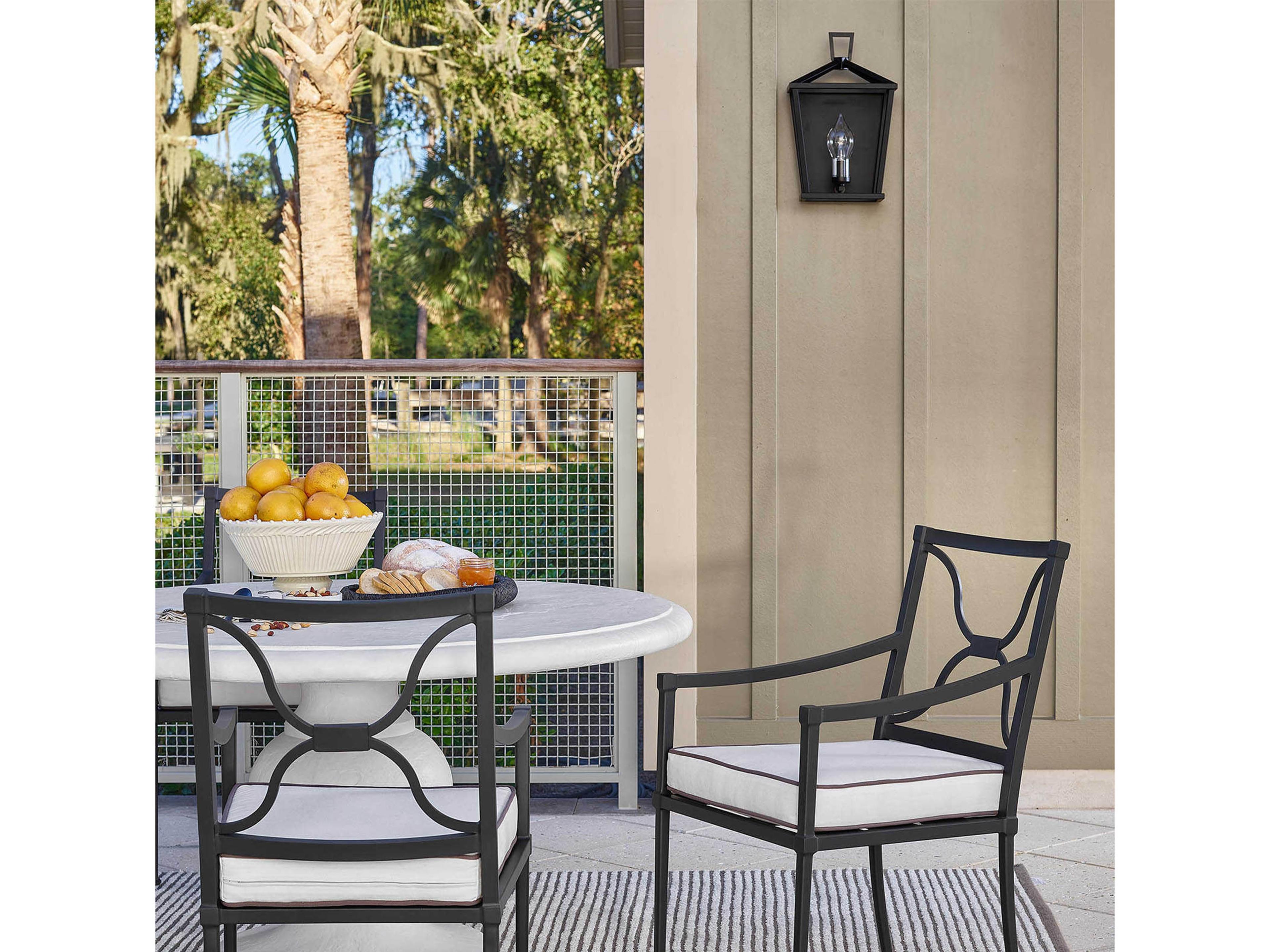 Regina Andrew Hampton 1 - Light Outdoor Wall Light