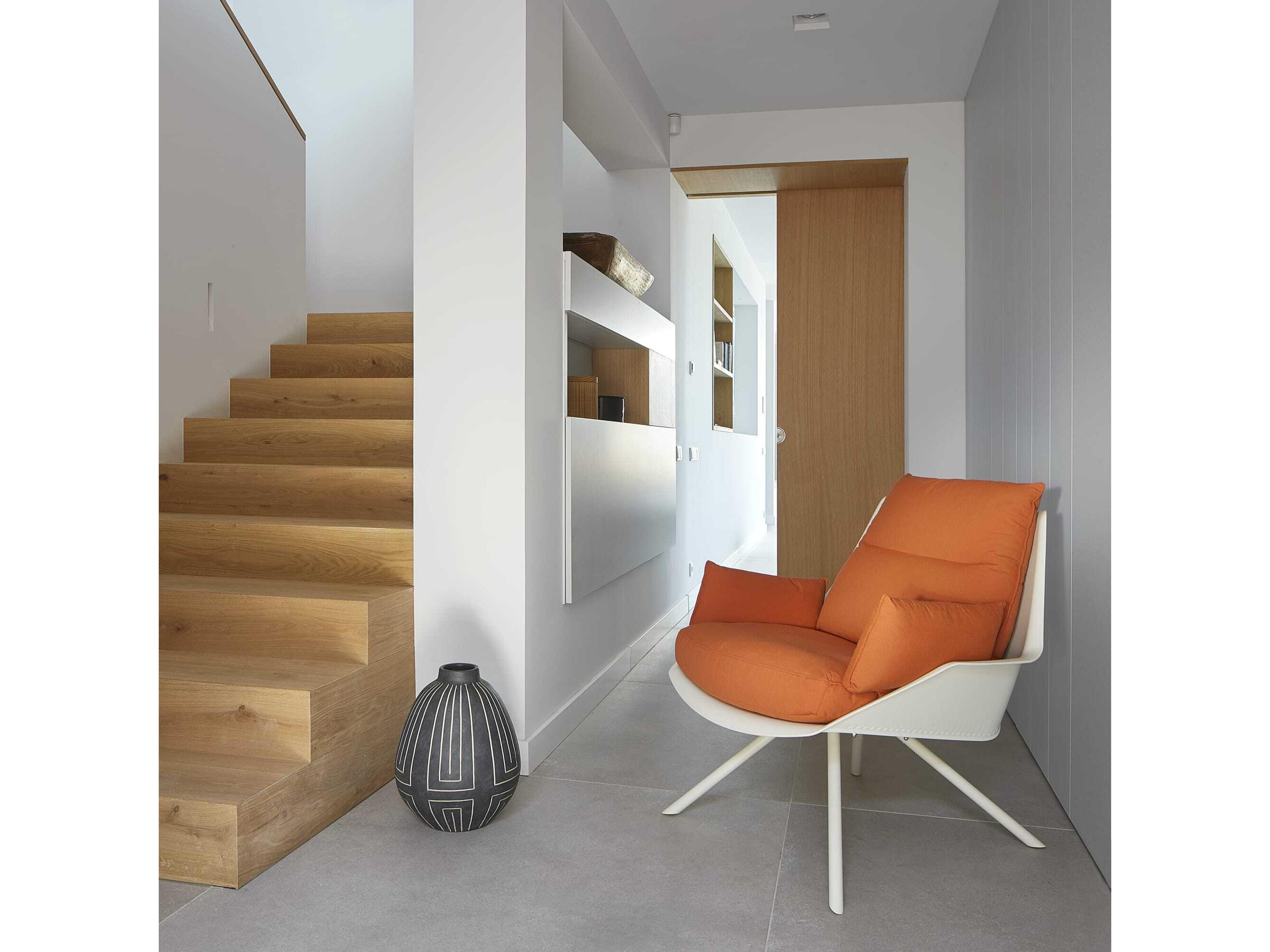 Resol Anou Lounge Chair Peach