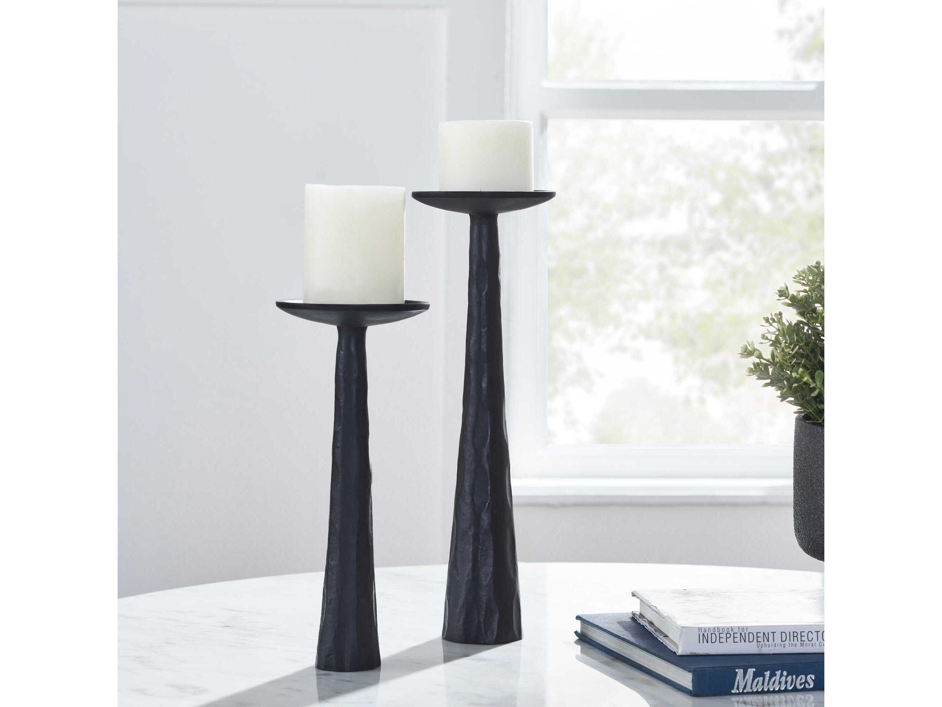 Renwil Tilde Matte Black Candle Holder