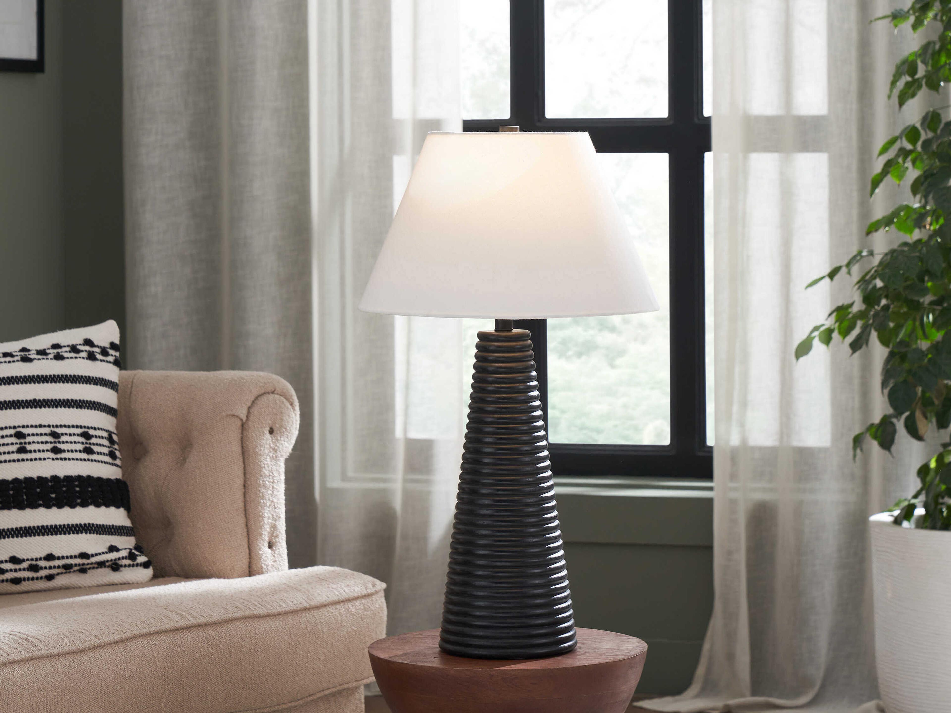 Renwil Kailua Painted Black Buffet Lamp