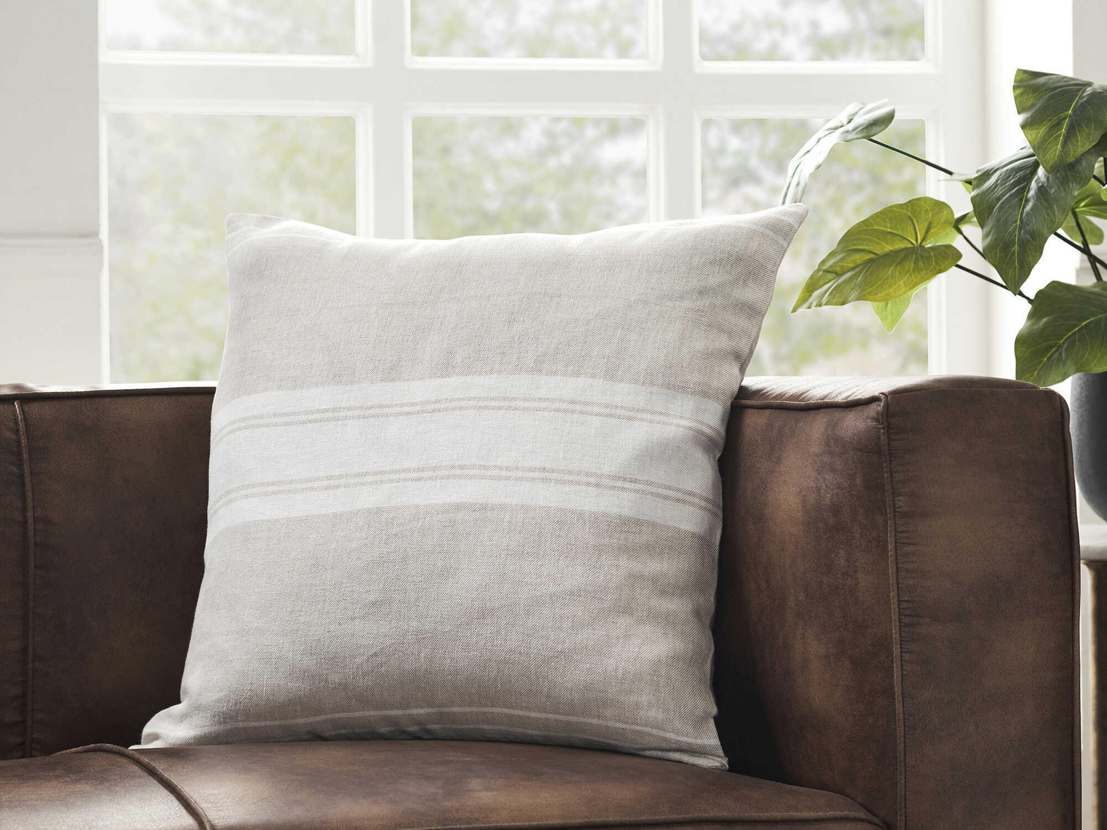 Renwil Raelyn Indoor Pillow