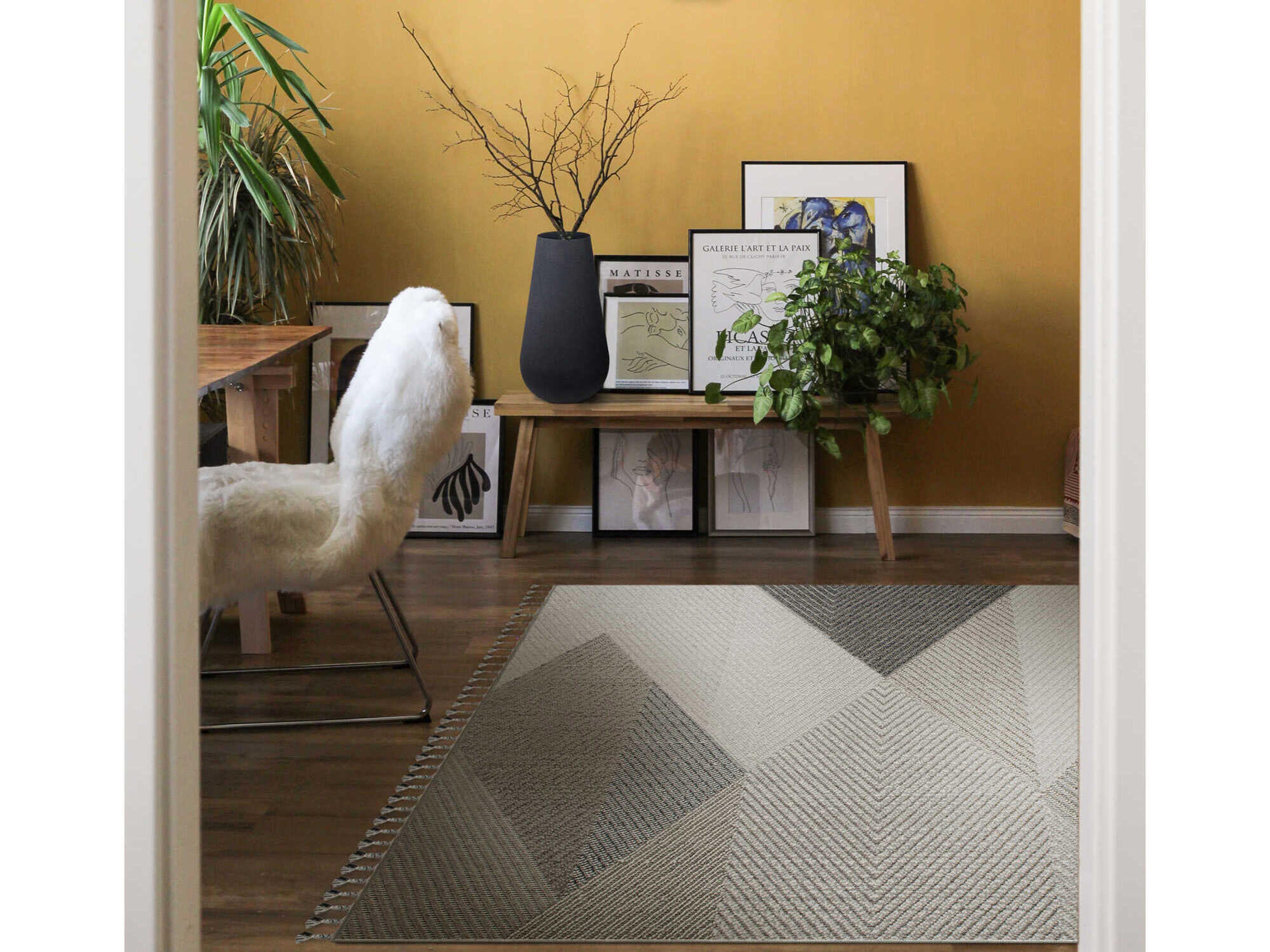 Renwil Ambrose Geometric Area Rug