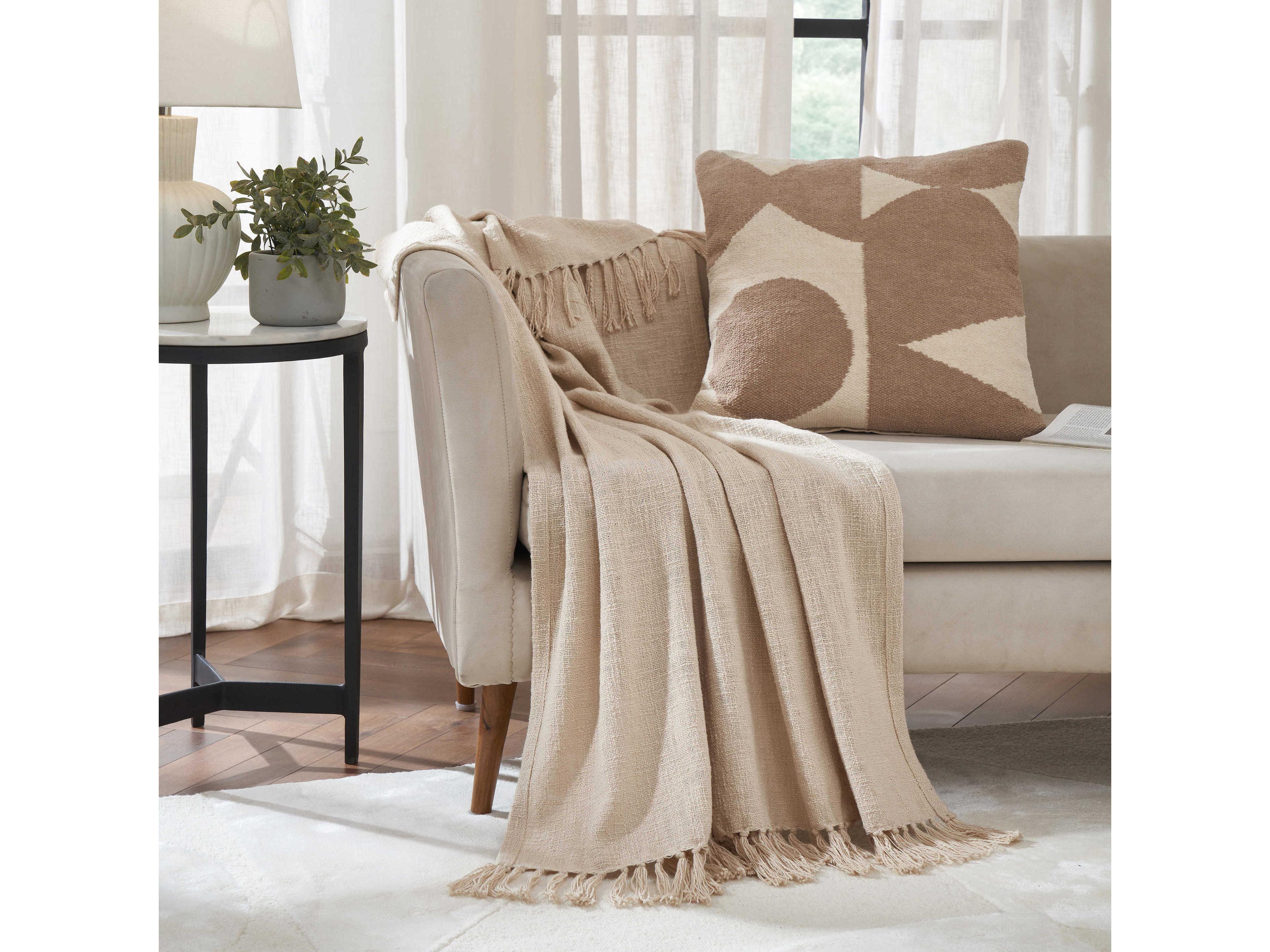 Renwil Curtis Throw Blanket