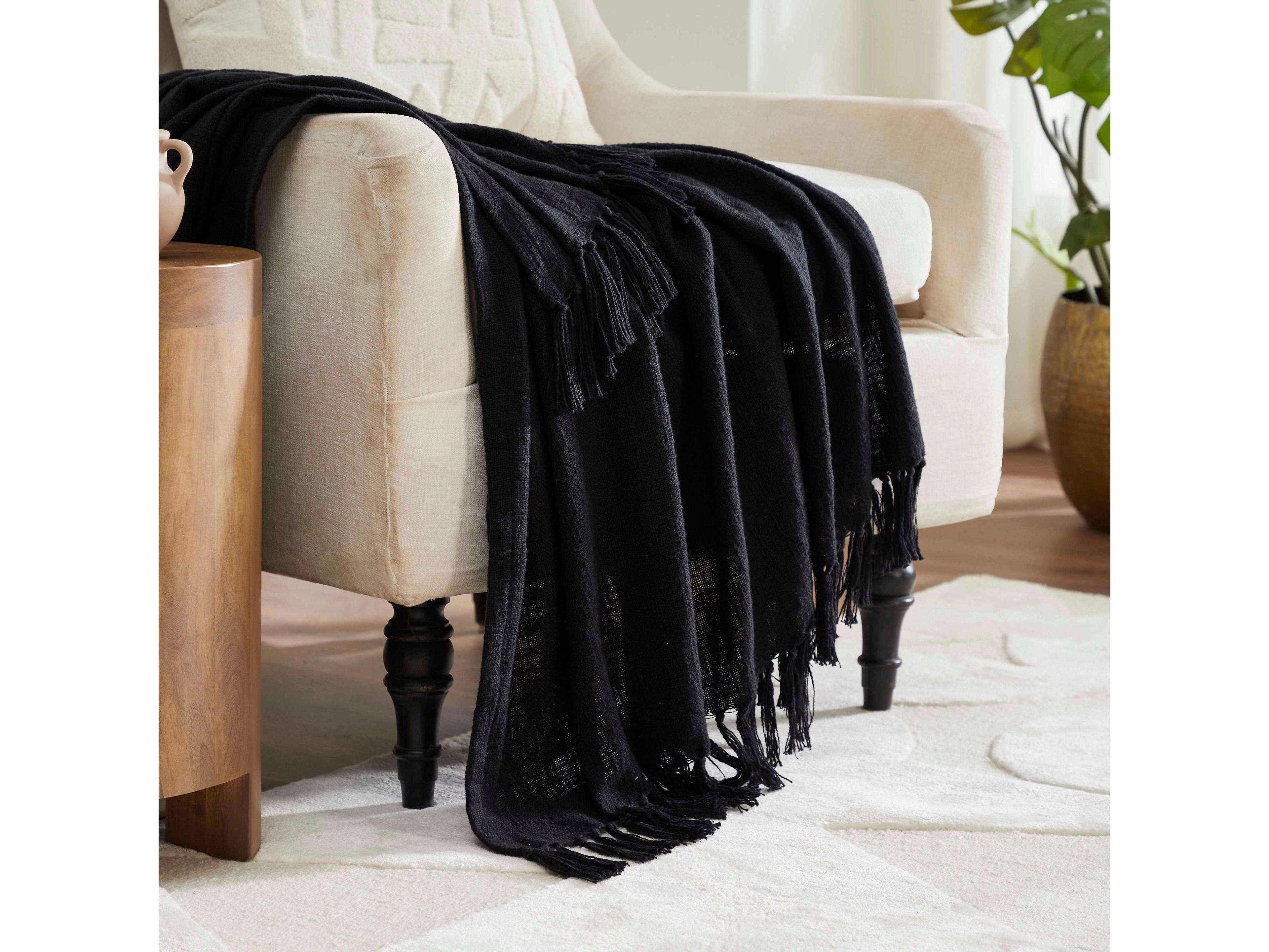 Renwil Carnelia Throw Blanket