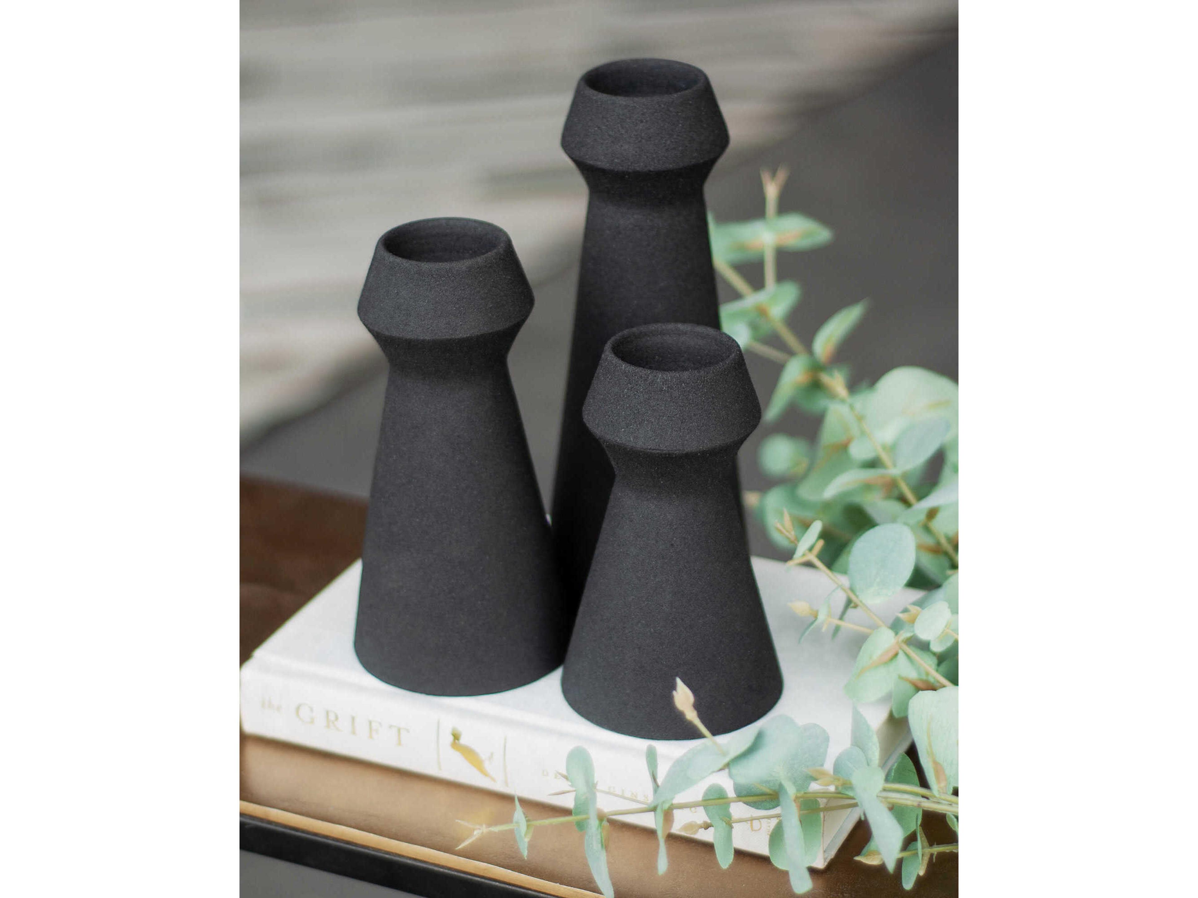 Renwil Granfeld Matte Black Vase