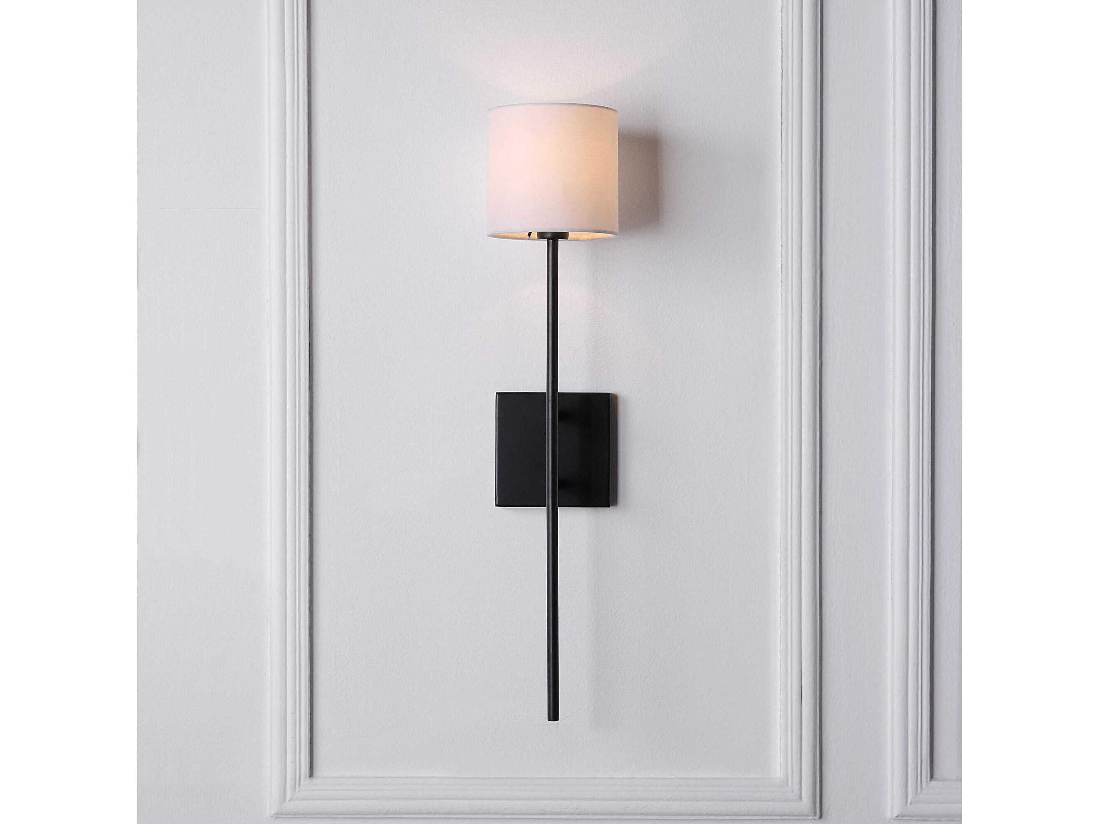 Renwil Eunices 1-Light Matte Black Wall Sconce