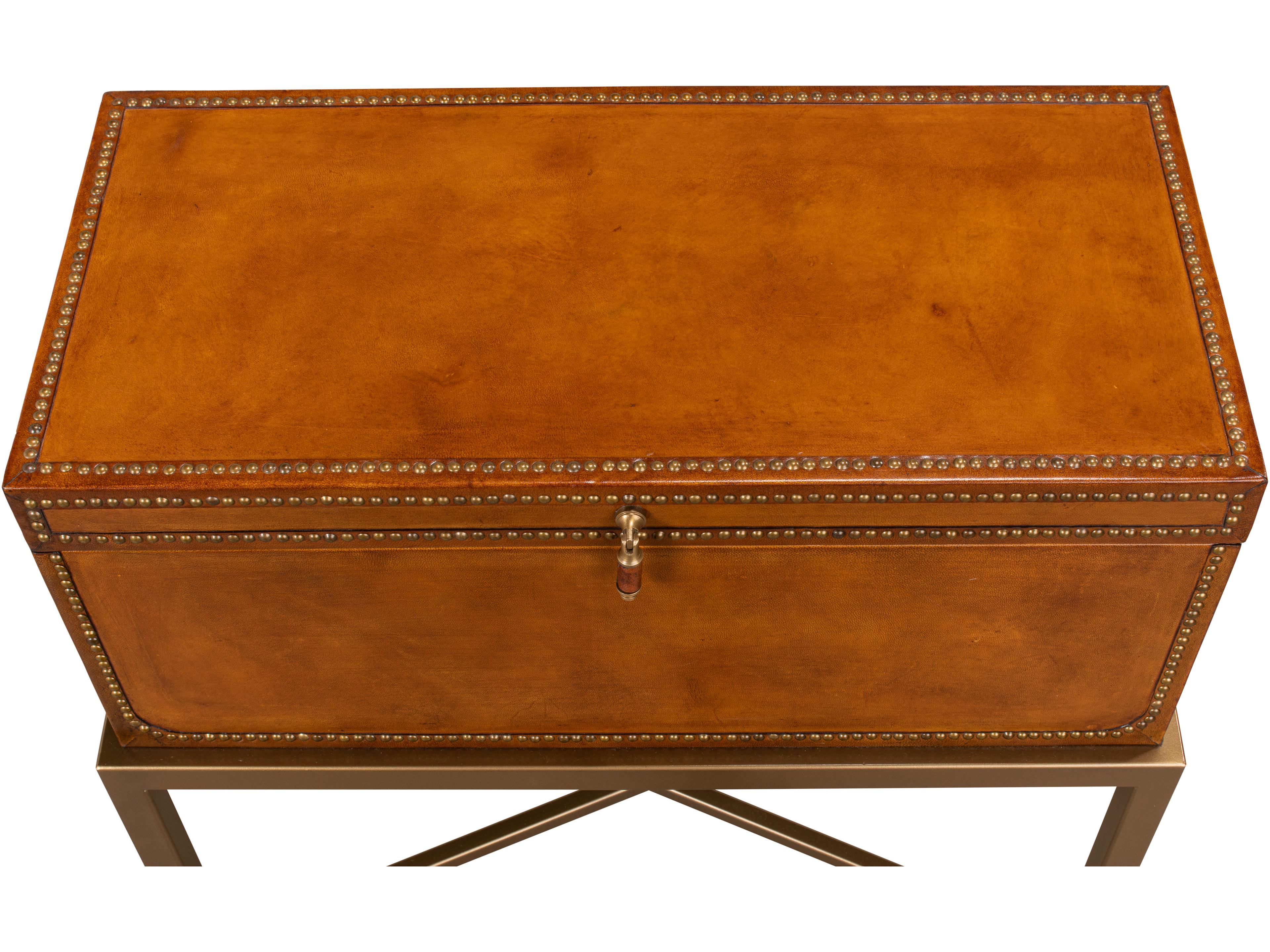 Sarreid Ltd Remington Leather Box On Stand