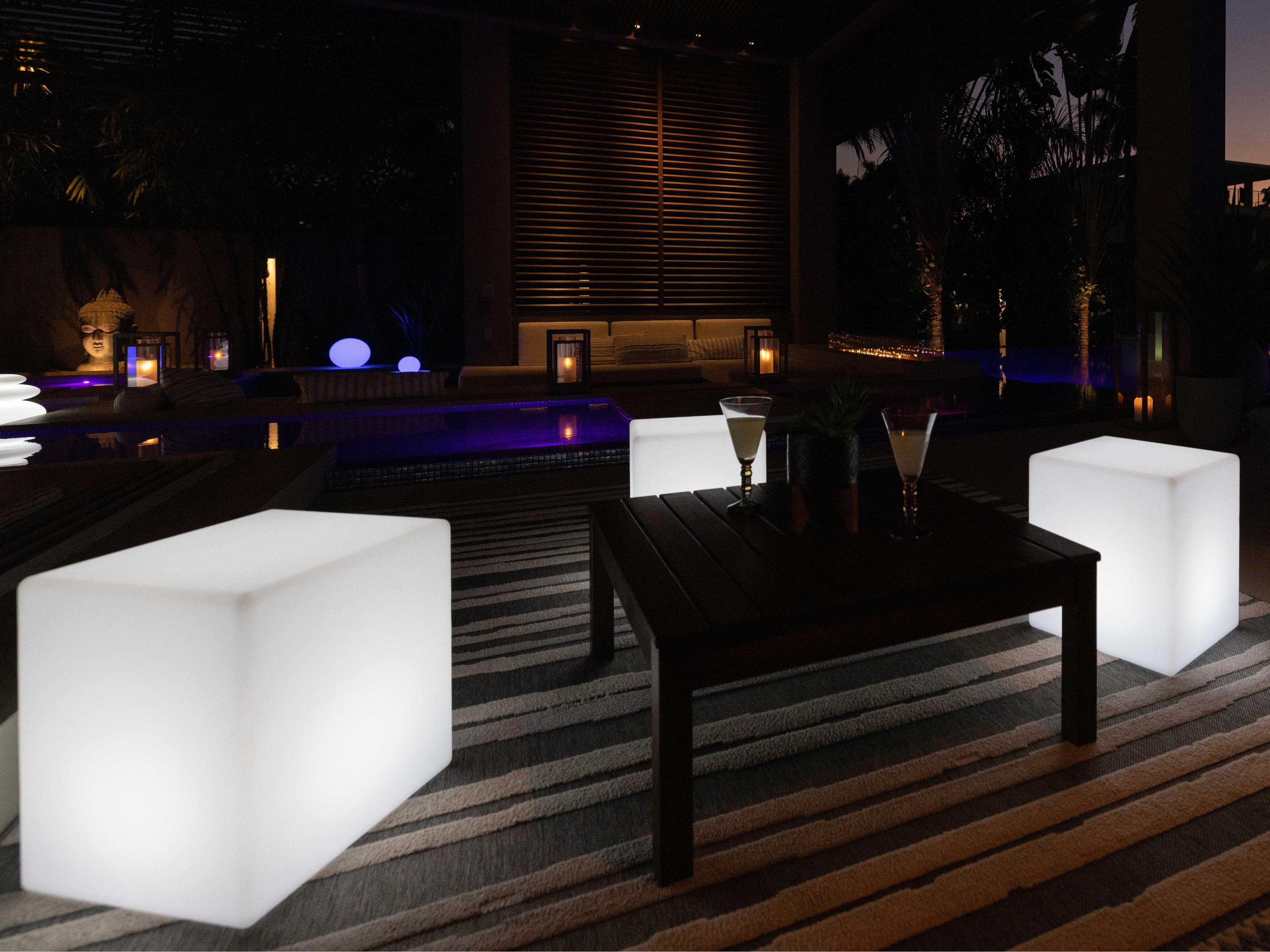 Smart & Green Original Big Cube Bluetooth Outdoor LED Light