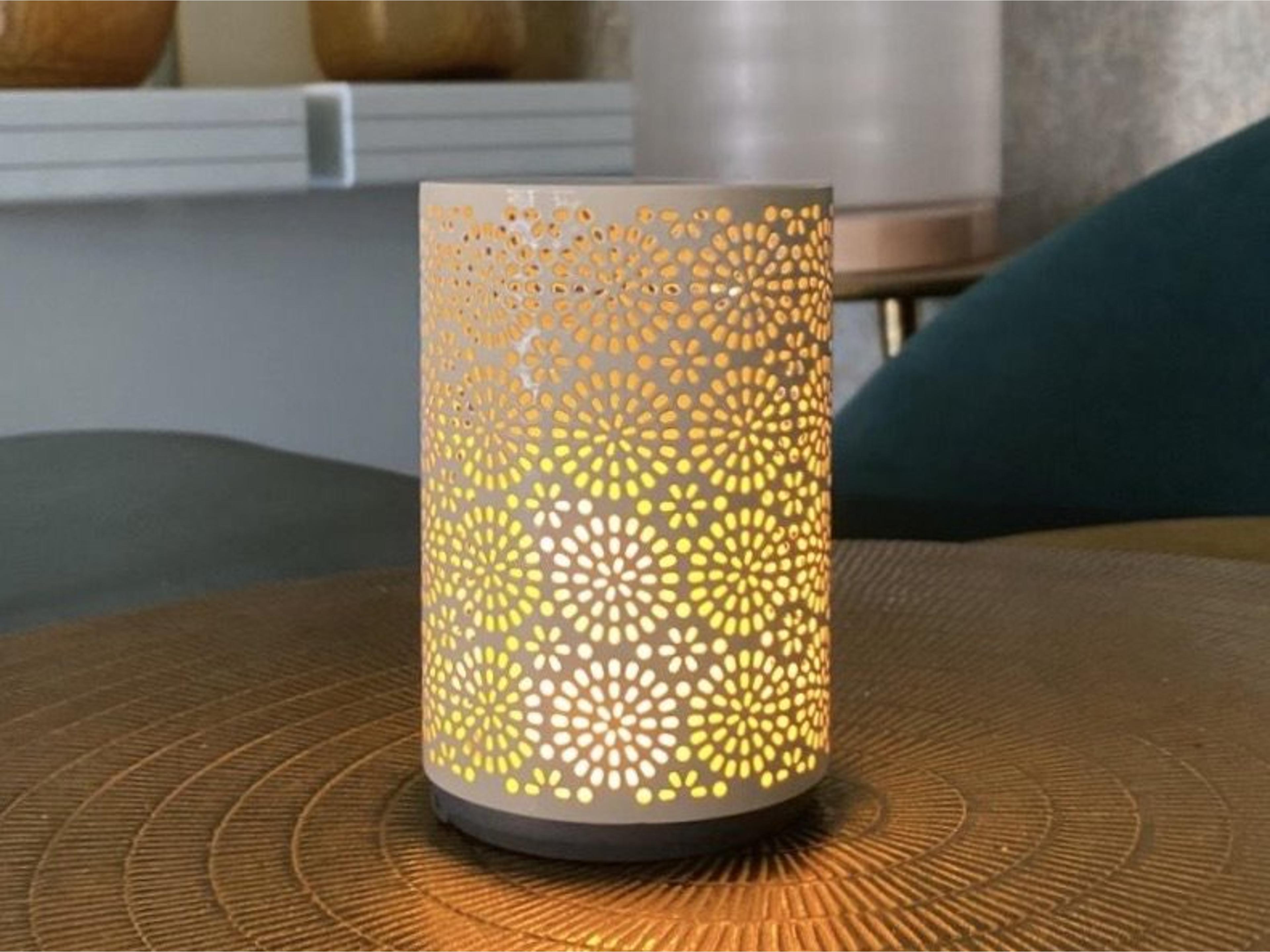 Smart & Green Dancing Flame Shiny White LED Table Lamp