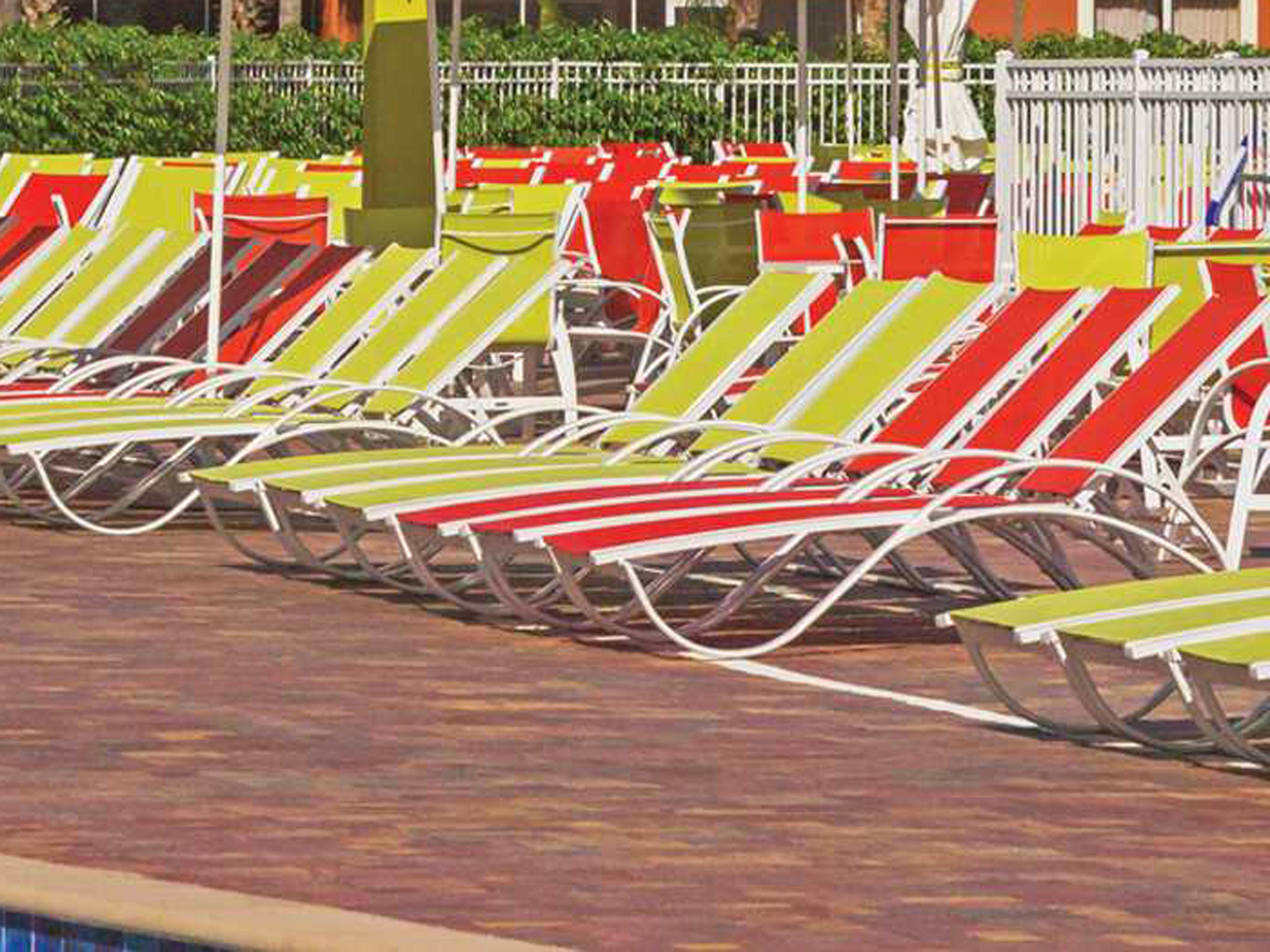 Decoscape Atlantic Aluminum Sling Lounge Set