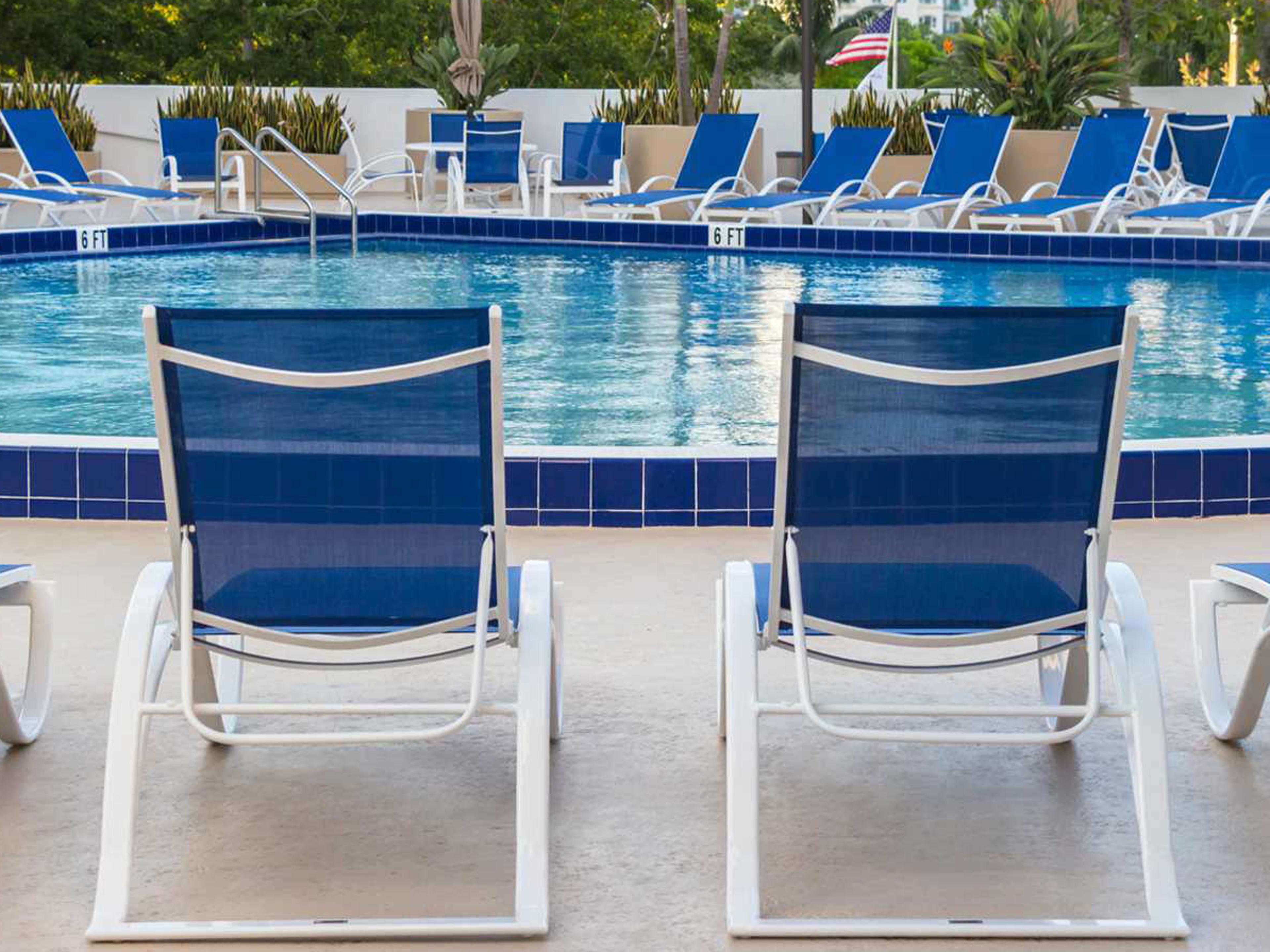 Decoscape Atlantic Aluminum Sling Lounge Set