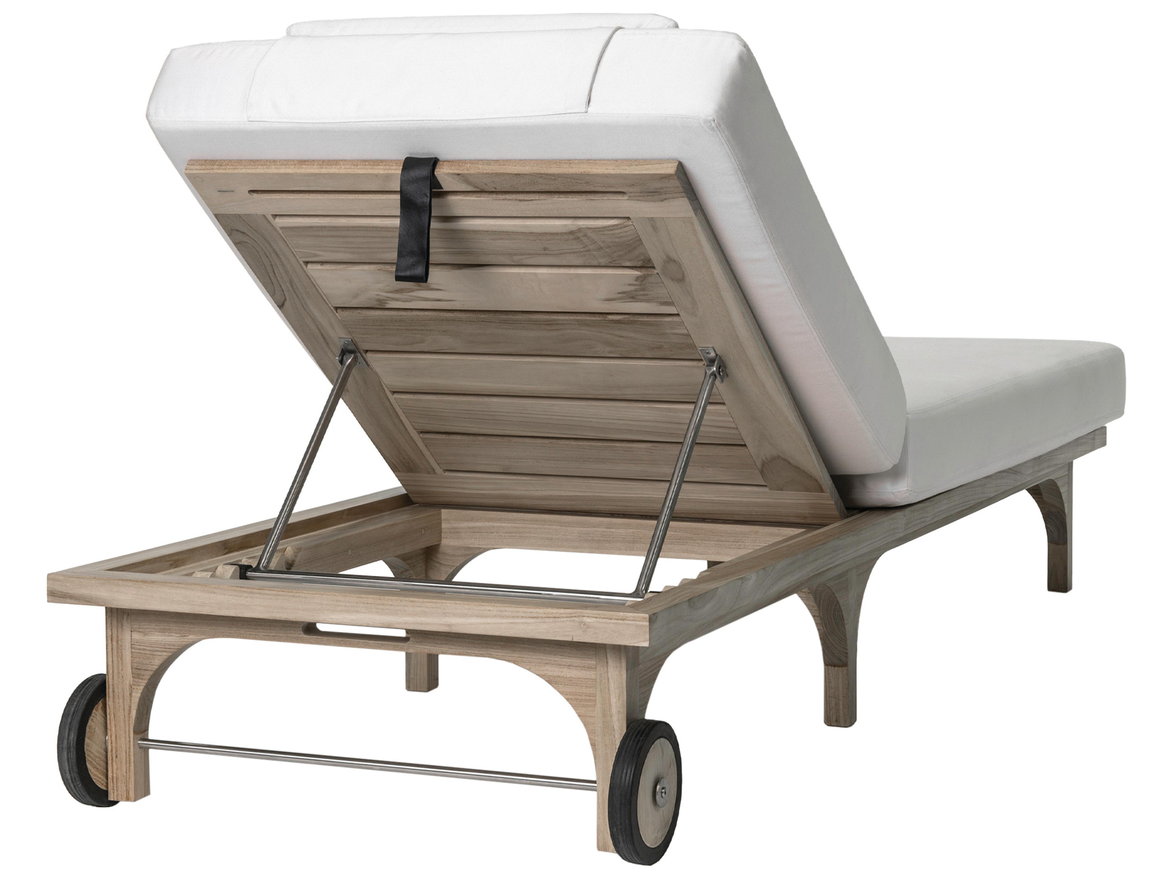 Seasonal Living Serenique Sun Bleached Teak Fabric Cushion Chaise Lounge