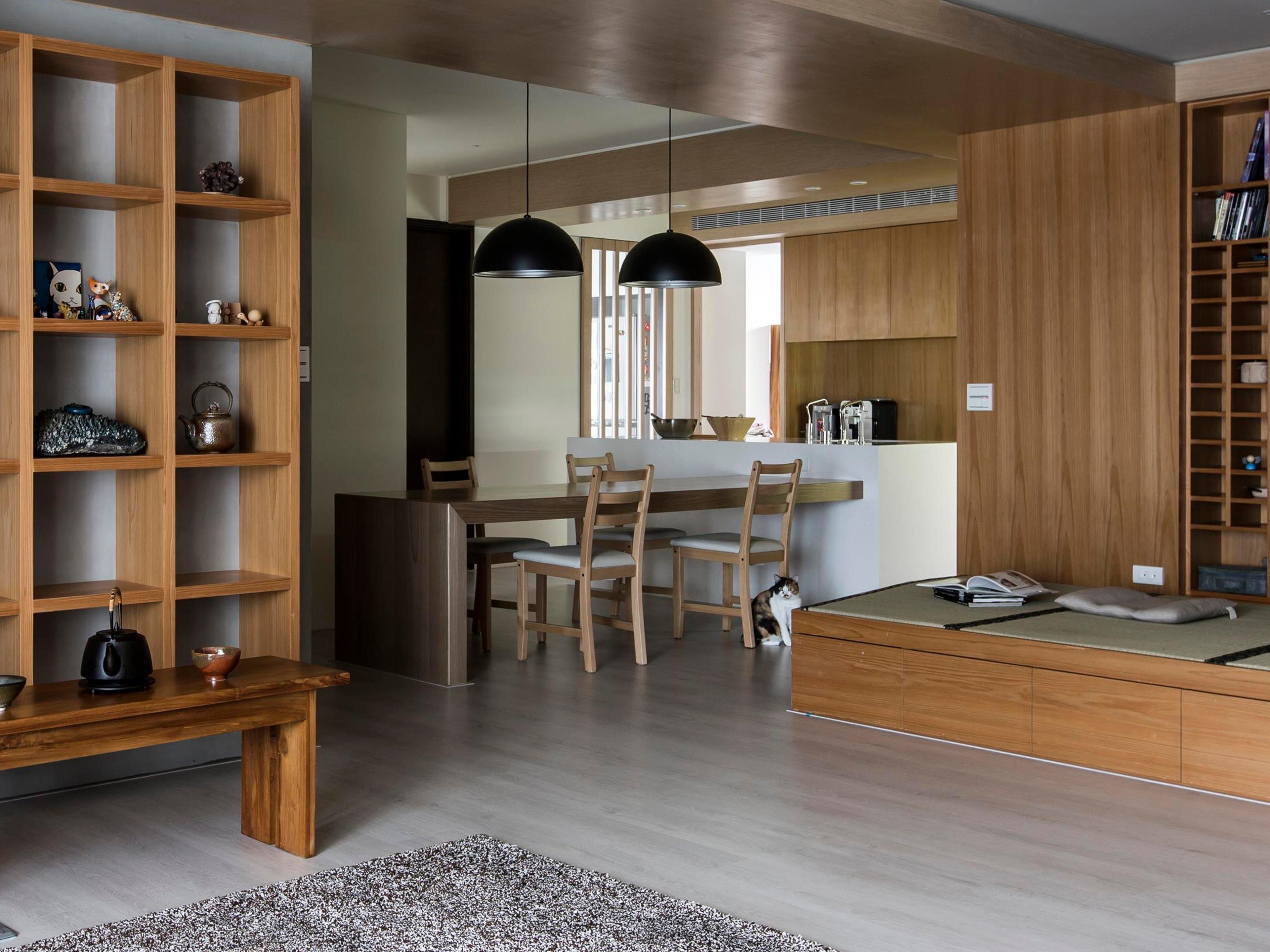 Seed Design Dome Black Pendant