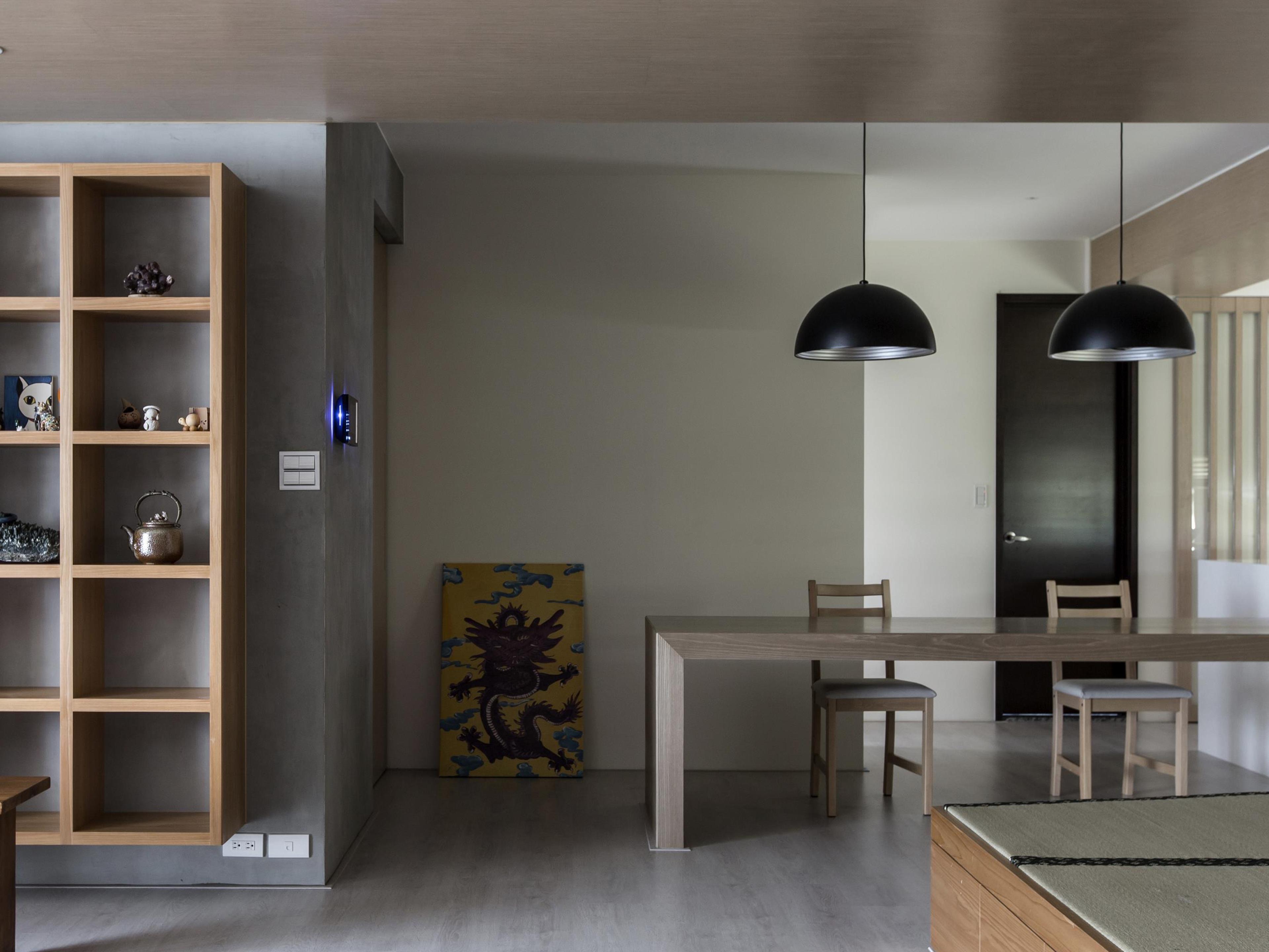 Seed Design Dome Black Pendant