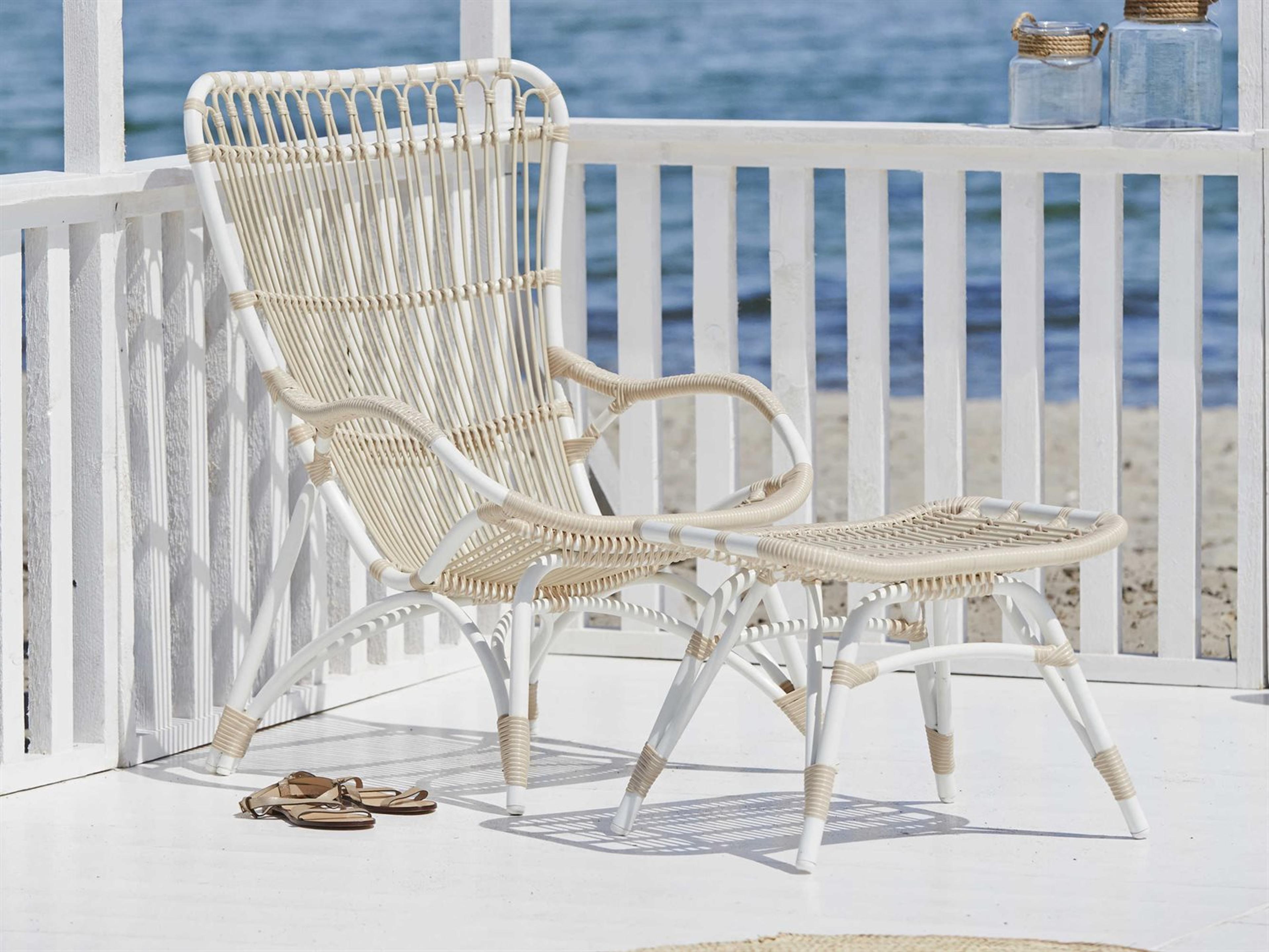 Exterior Aluminum Dove White Monet Outdoor Lounge Set