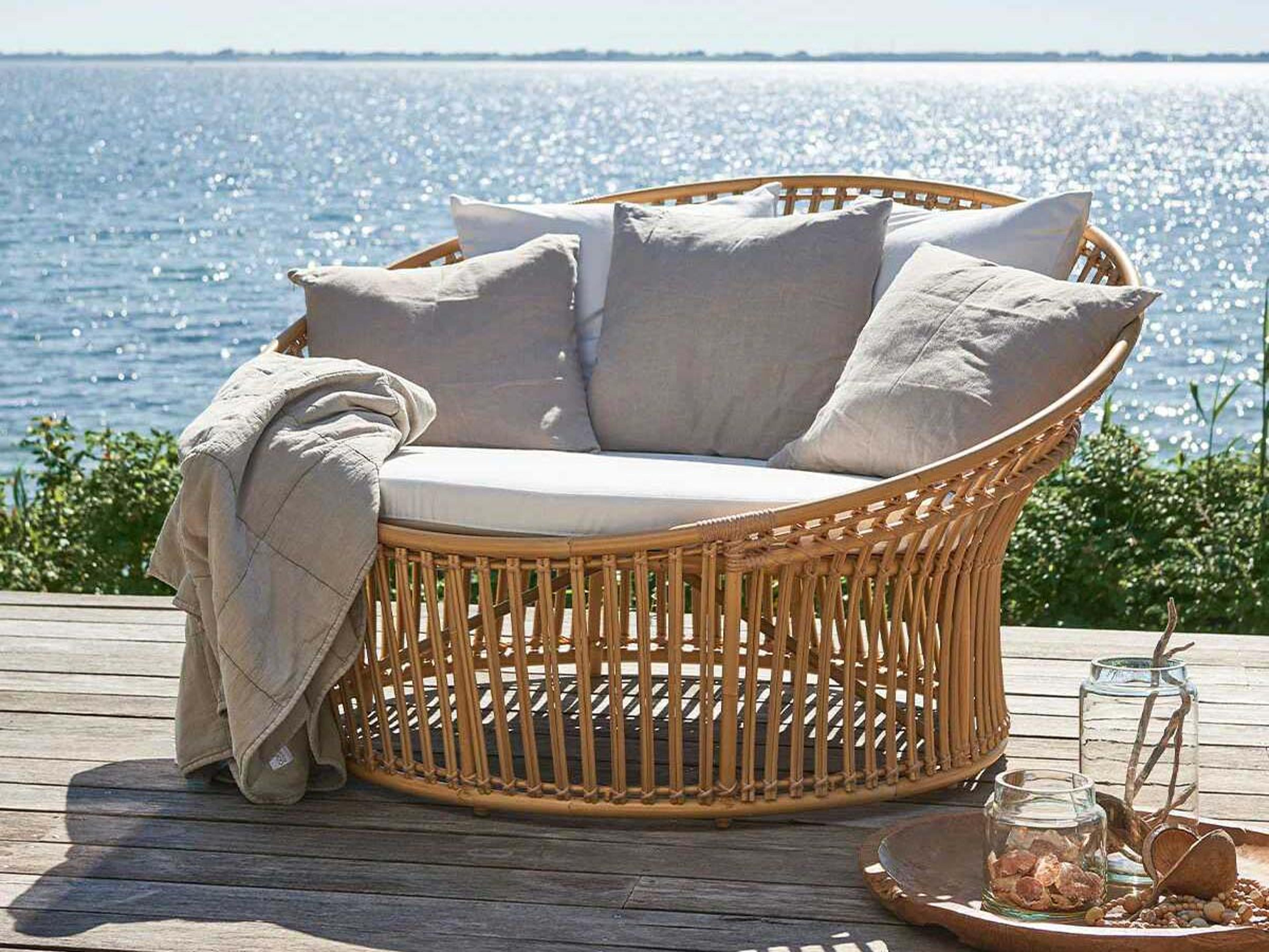 Sika Design Exterior Aluminum Rattan Olympia Natural Nest Outdoor Daybed