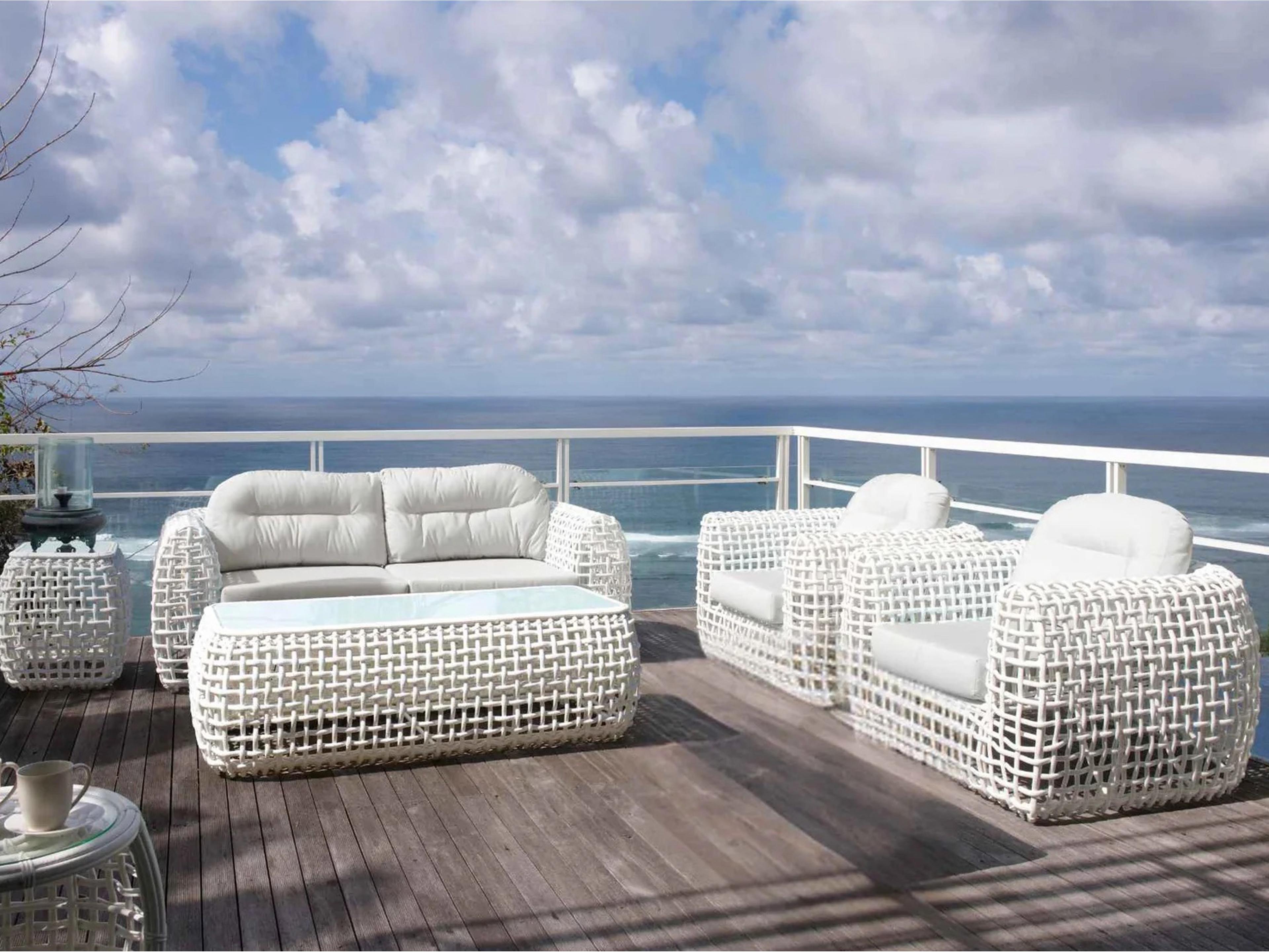 Dynasty White Mushroom Aluminum Cushion Lounge Set