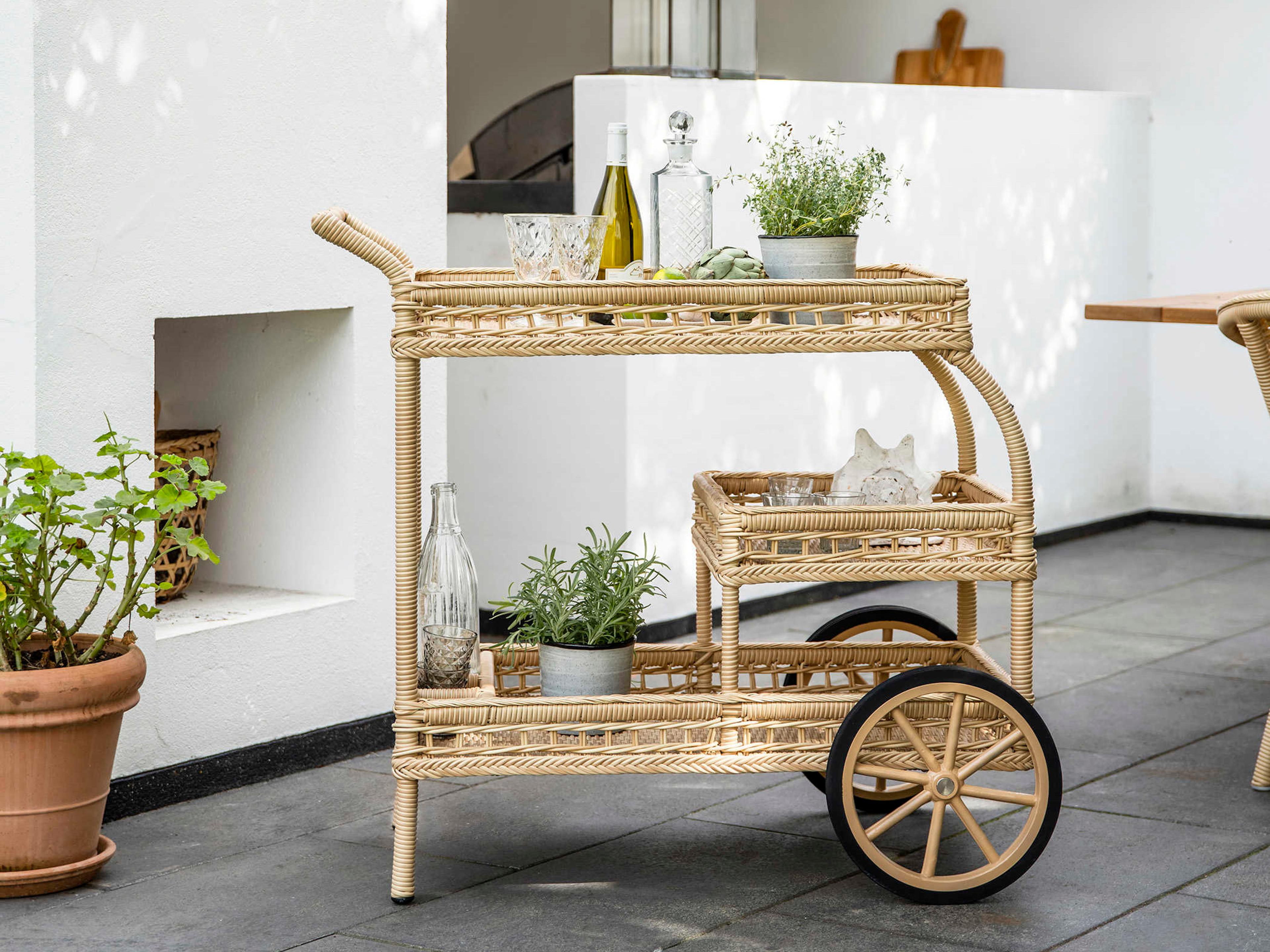 Sika Indoor Georgia Garden Natural Bar Cart