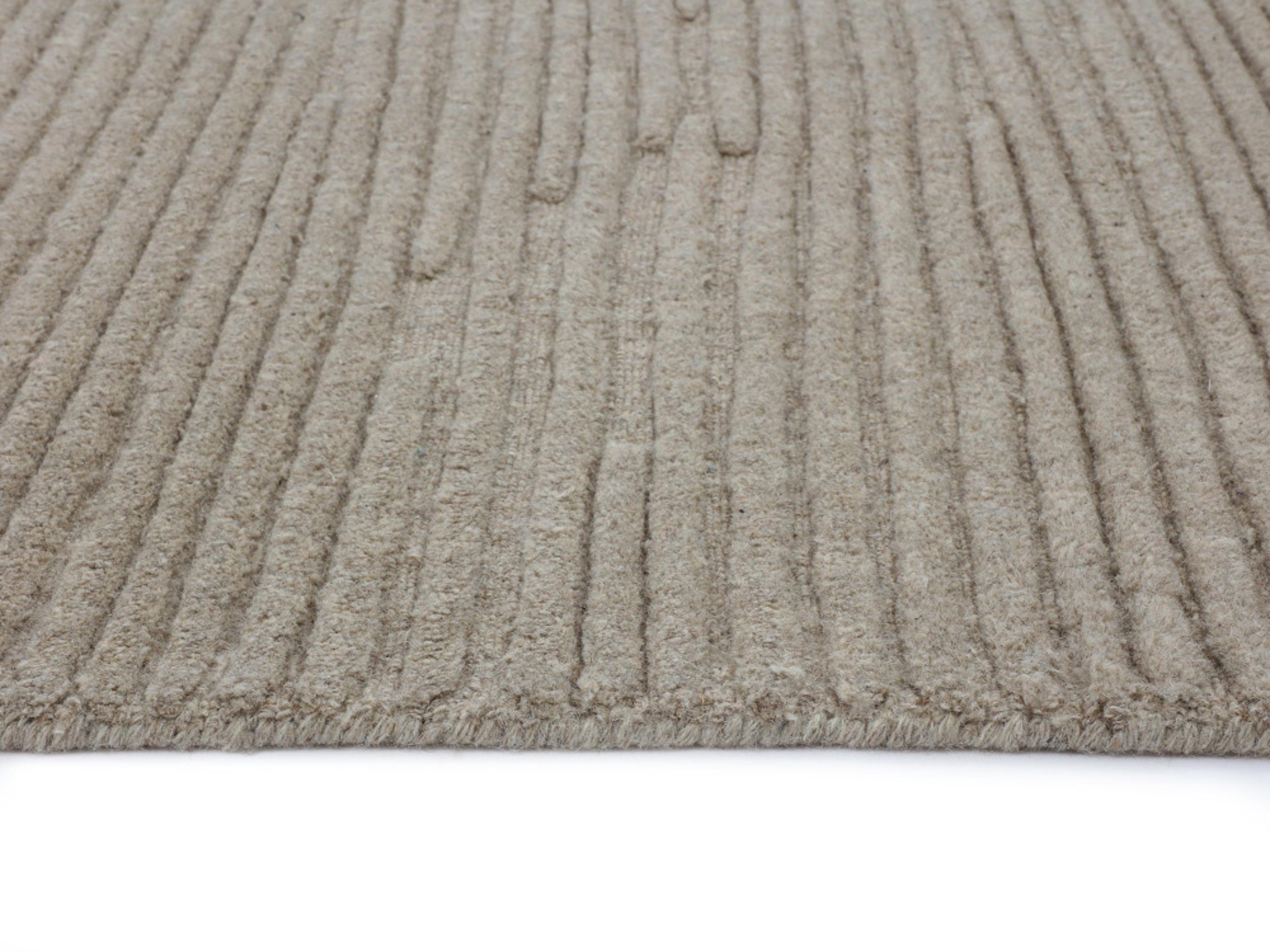 Sunpan Deva Hand-Tufted Rug in Taupe in 9 ' x 12'