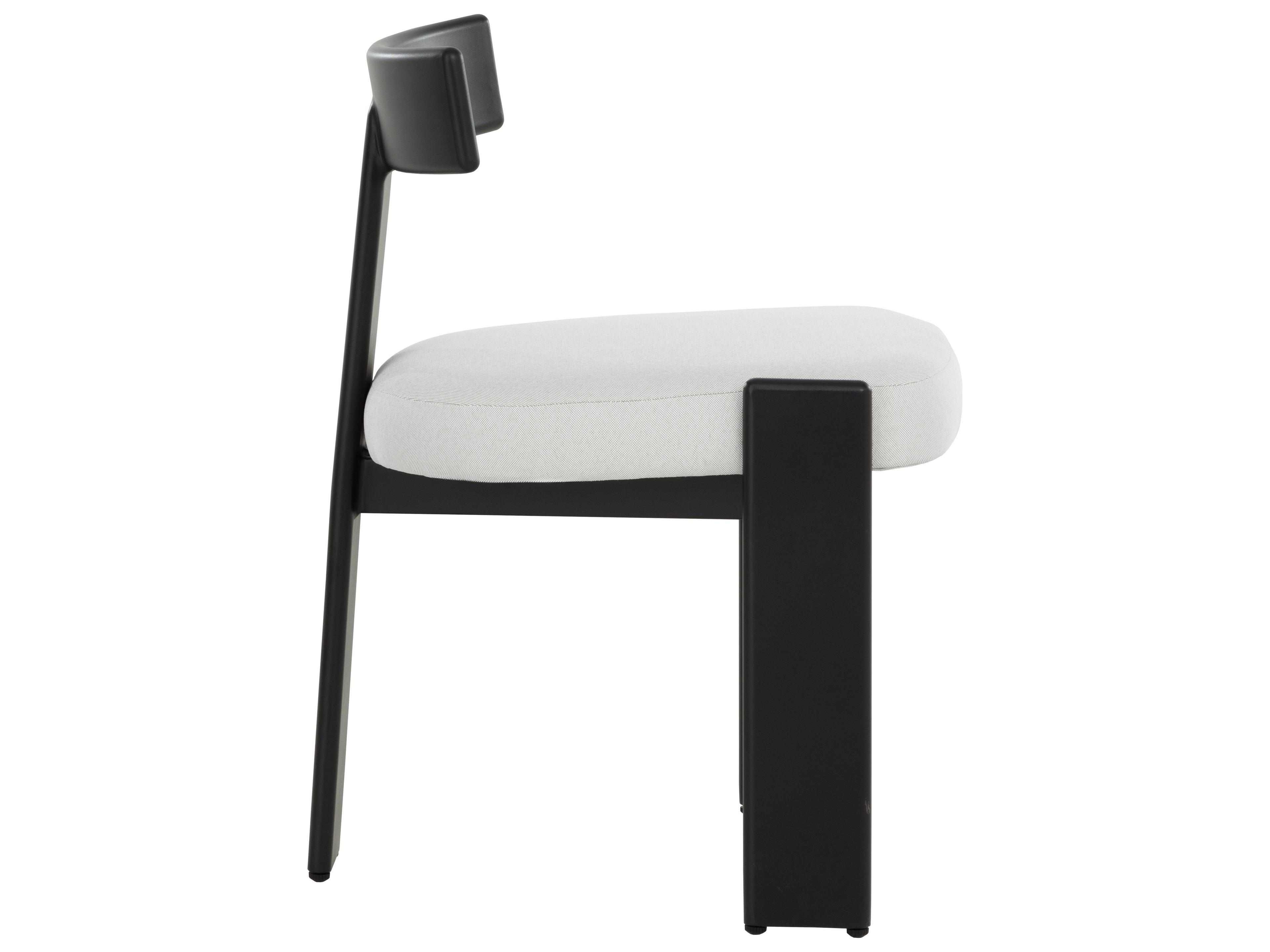 Sunpan Outdoor Titan Dining Chair in Palazzo Cream