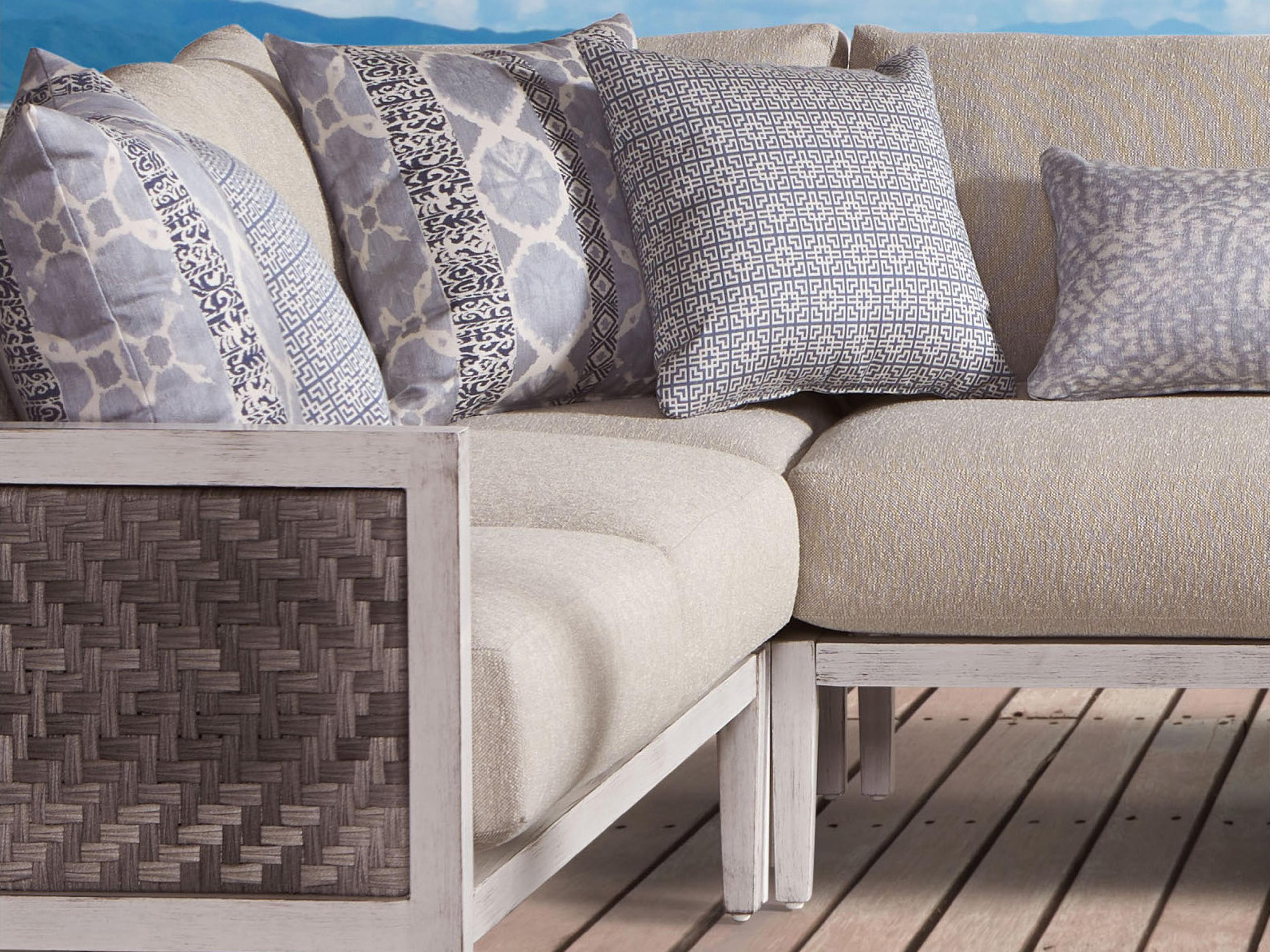 Veda Aluminum Corner Patio Lounge Chair