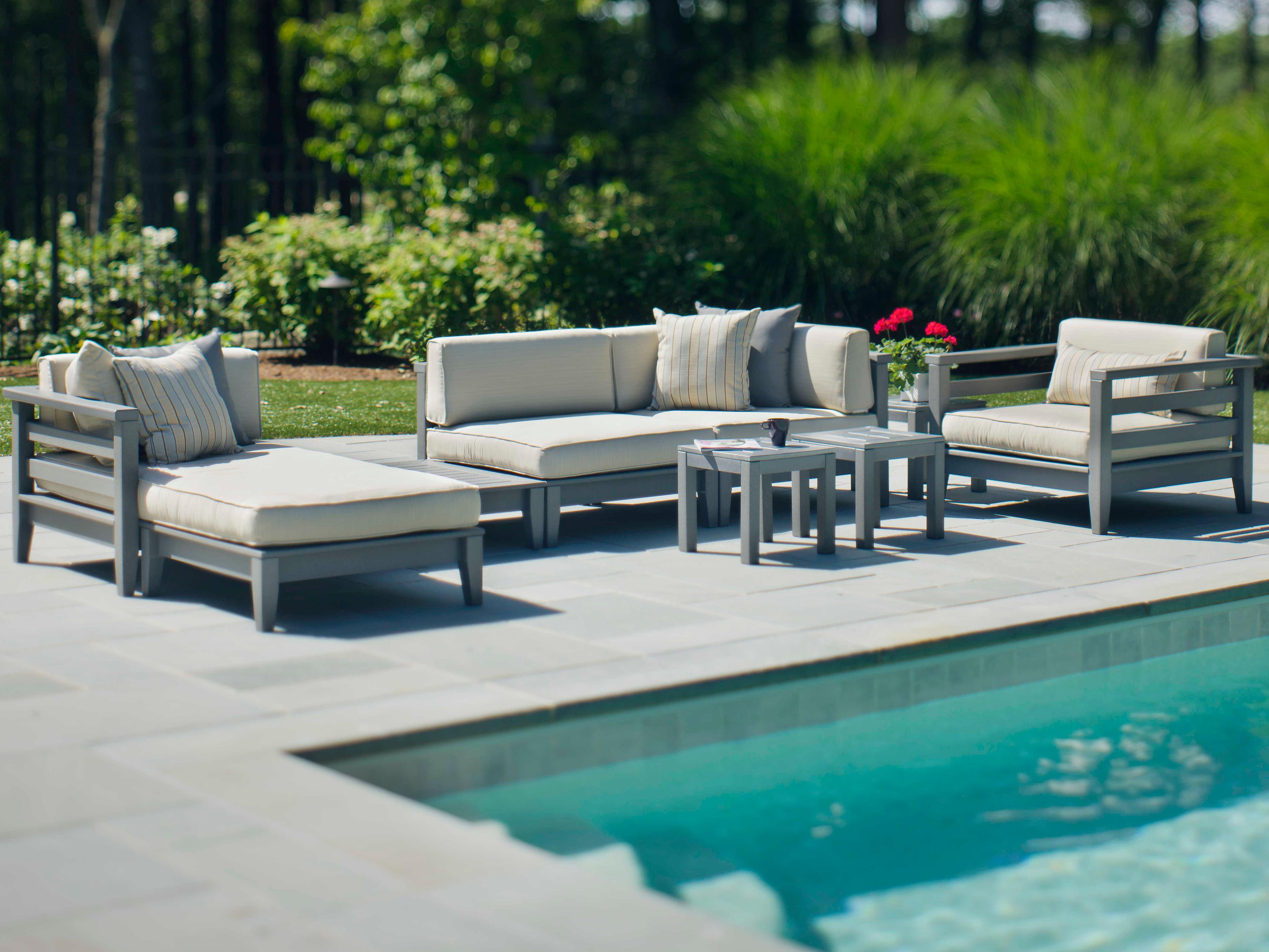 Seaside Casual Cambridge Recycled Plastic Southport Square Bunching Patio End Table