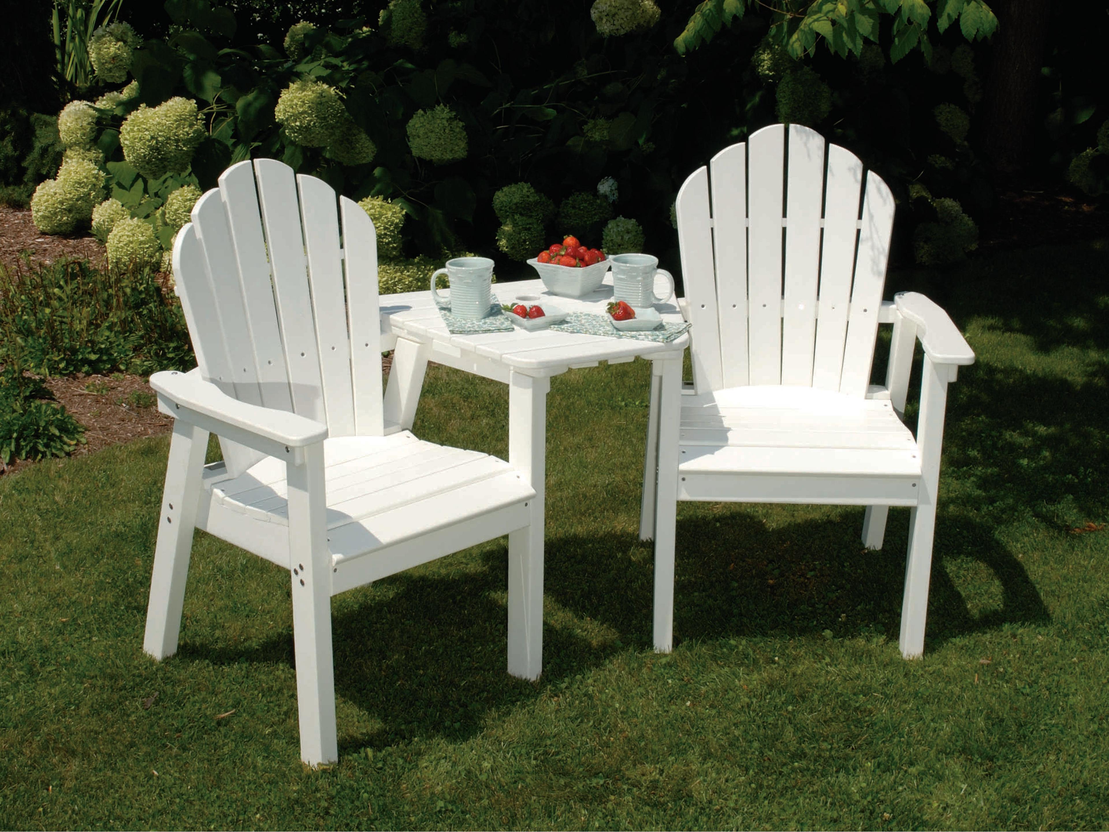Seaside Casual Classic Adirondack Recycled Plastic Outdoor Patio Dining Arm Chair