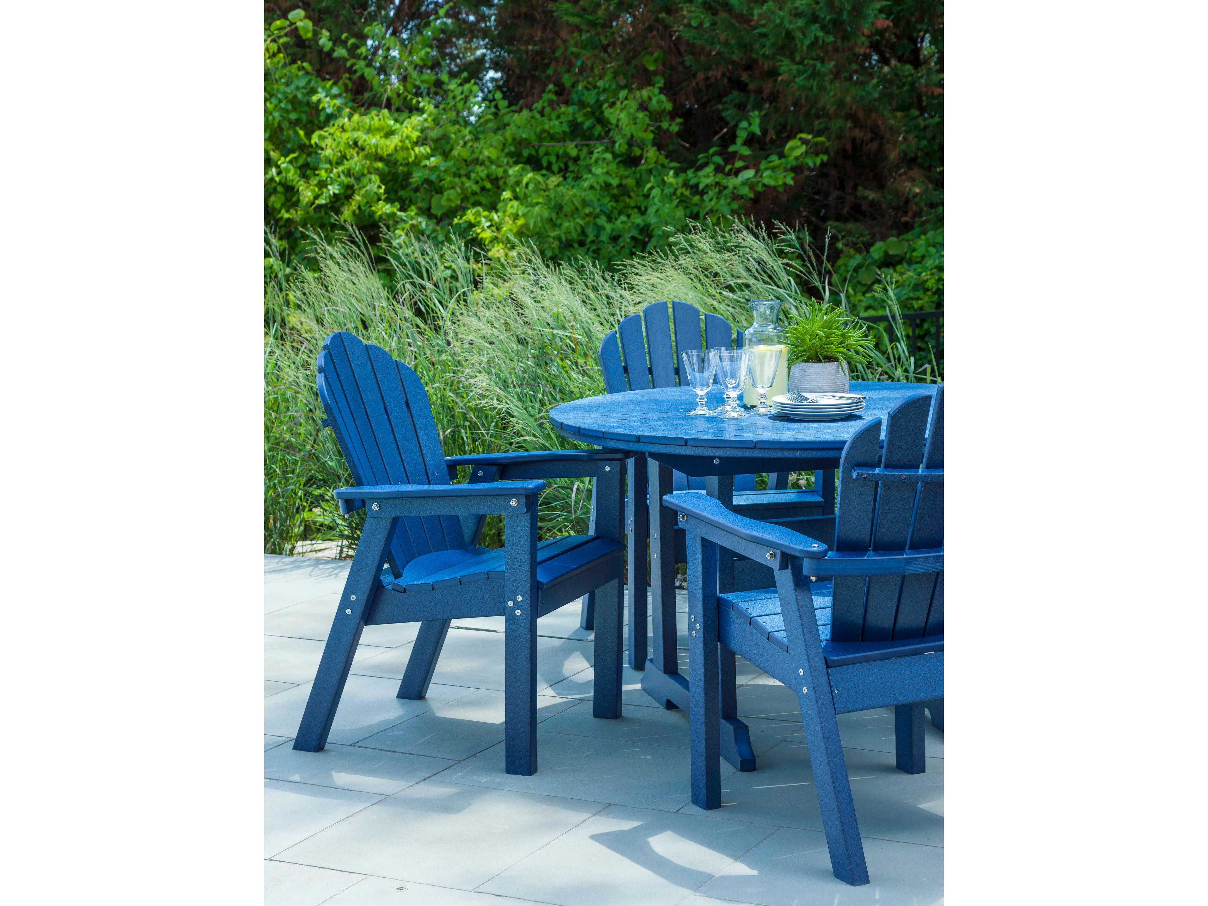 Seaside Casual Salem Rounds Recycled Plastic Round Patio Dining Table with Umbrella Hole
