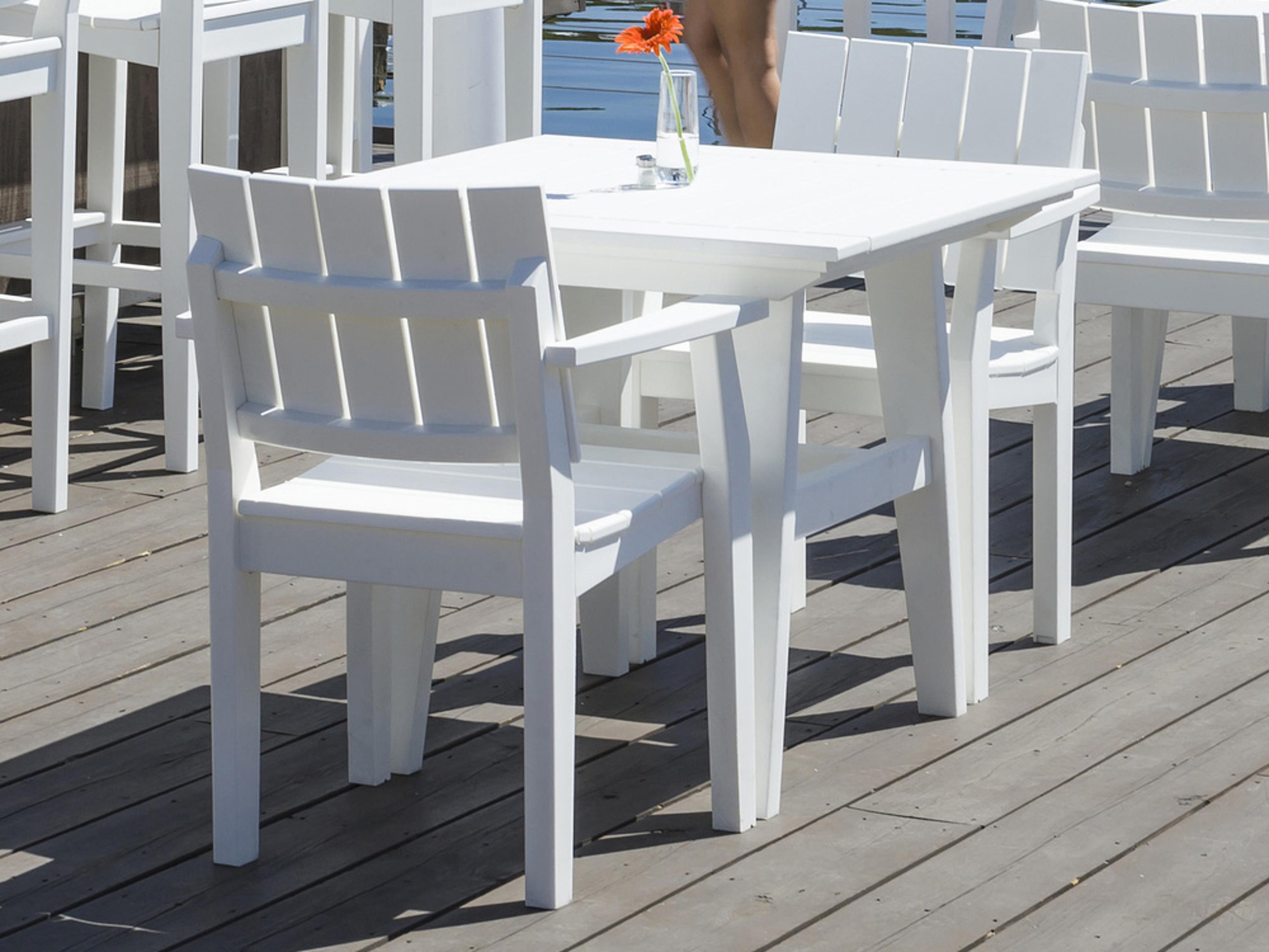 Mad Recycled Plastic Outdoor Dining Set