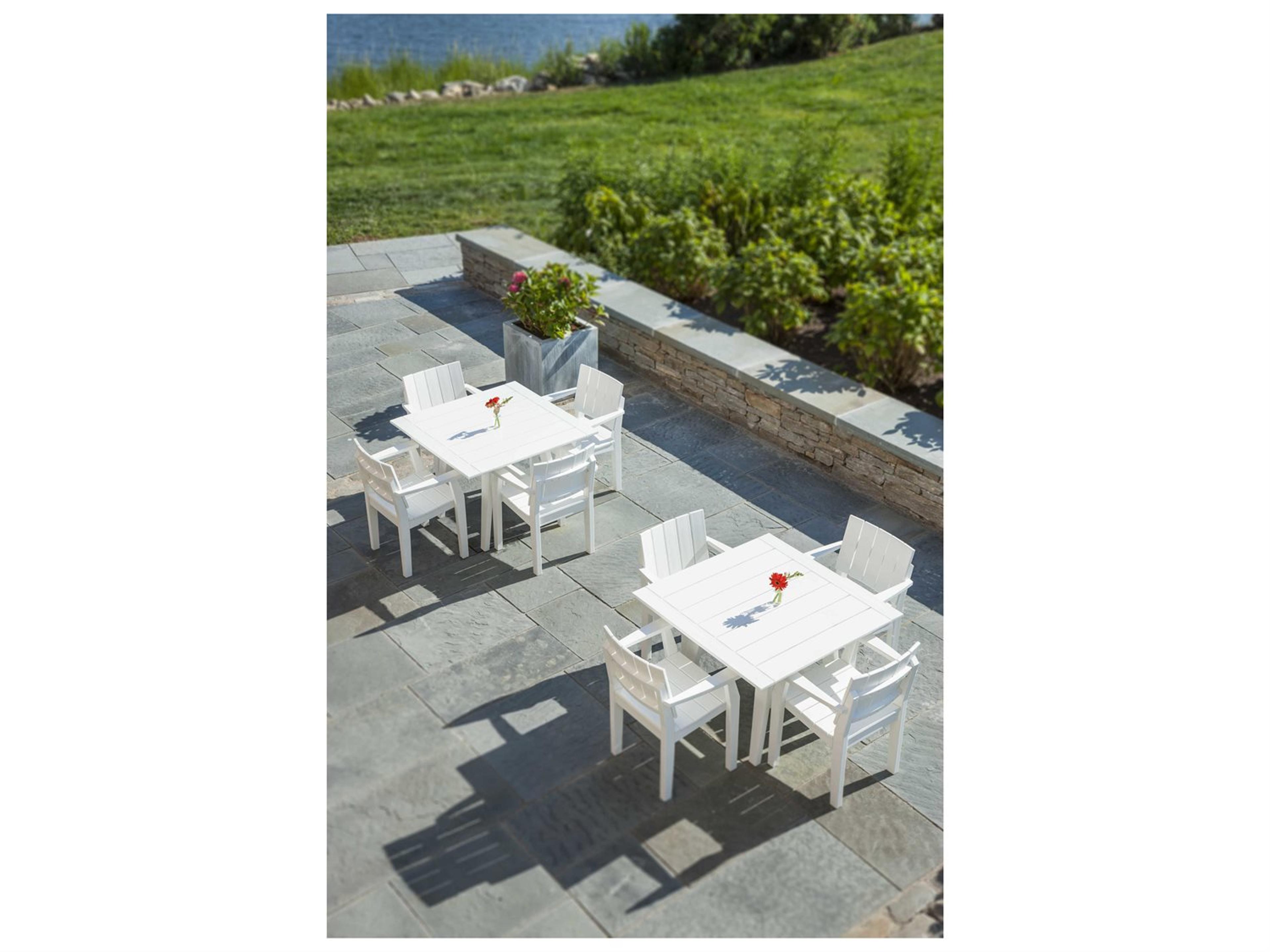 Mad Recycled Plastic Patio Dining Set