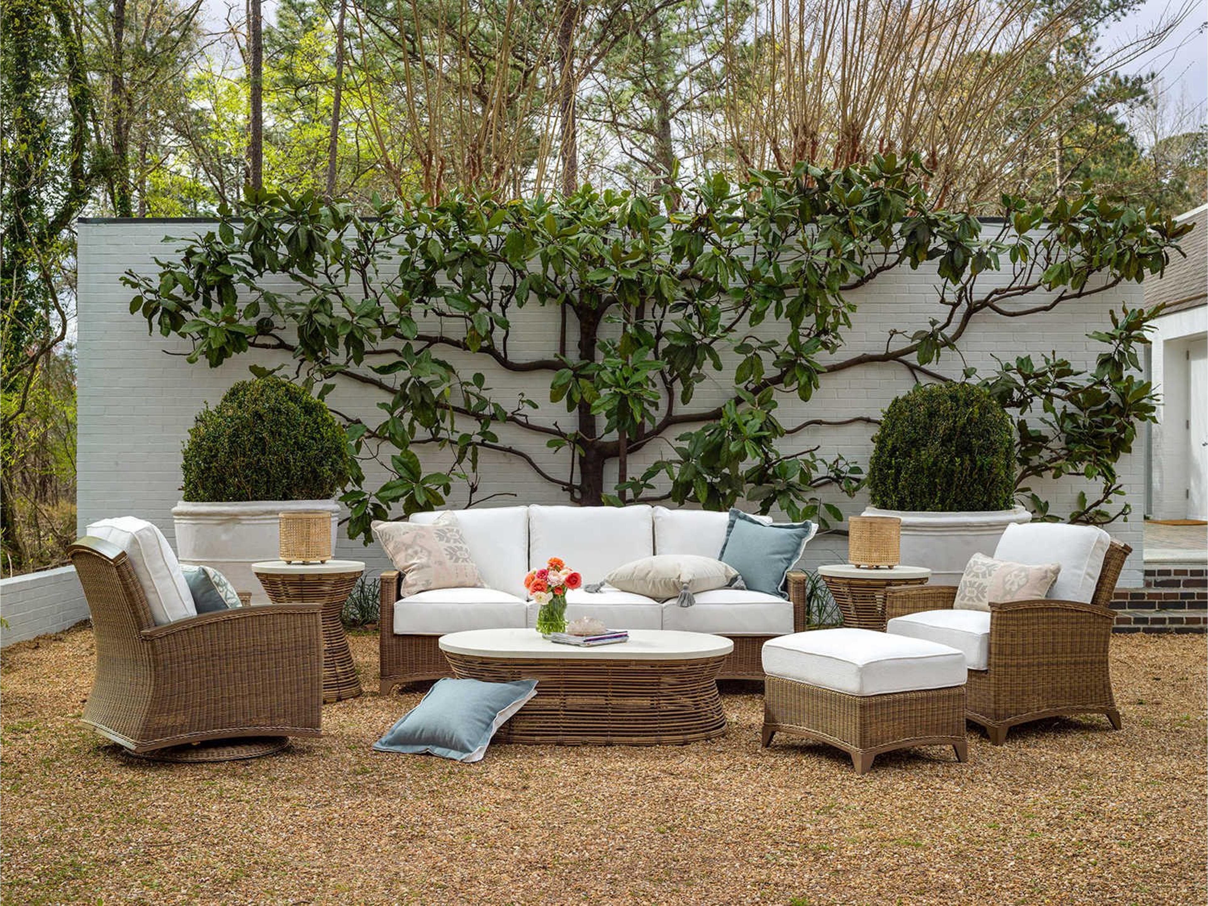 Astoria Wicker Outdoor Lounge Set