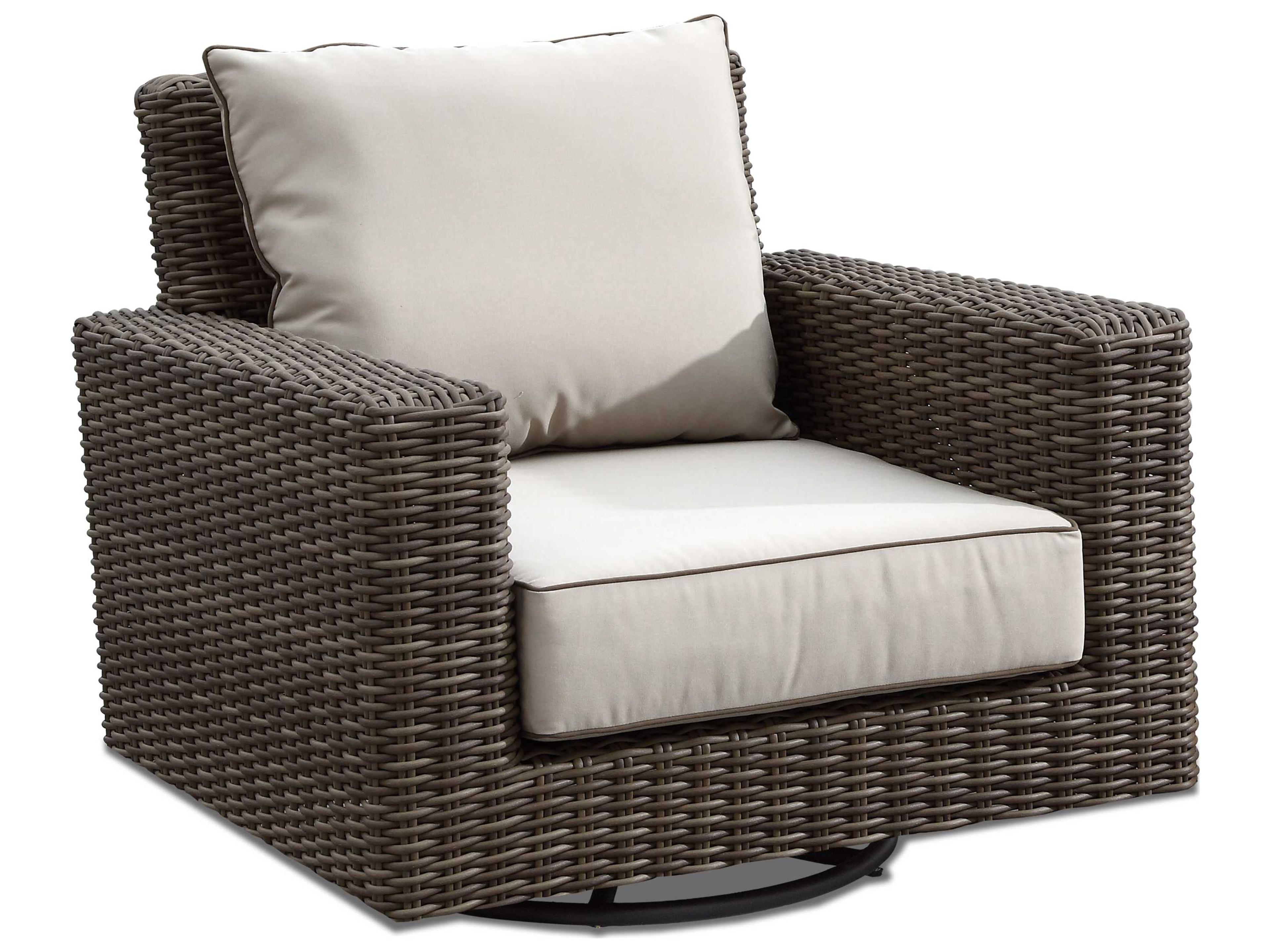 Coronado Wicker Cushion Lounge Chair