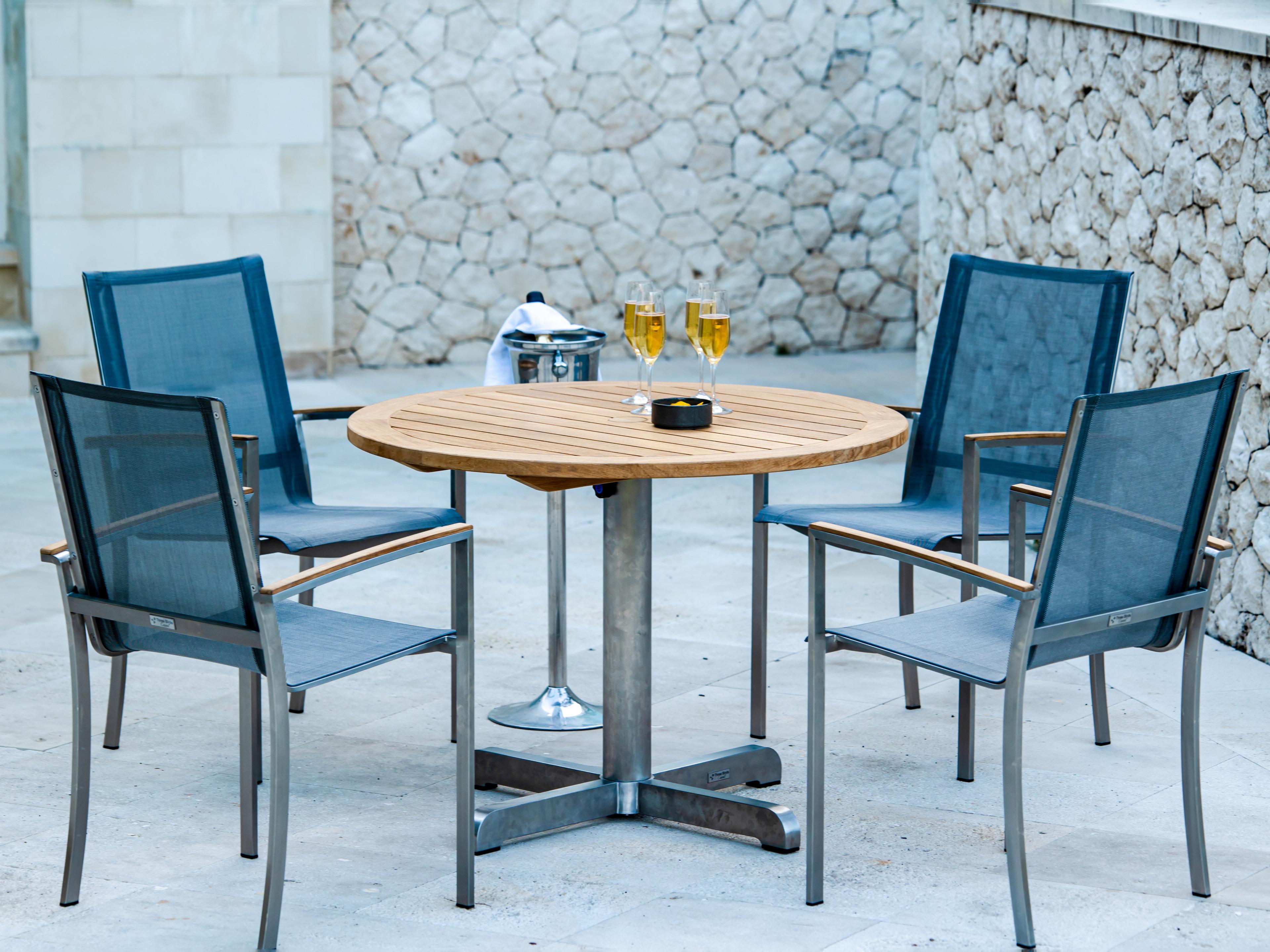 Three Birds Casual Avanti Stainless Steel Round Outdoor Dining Table