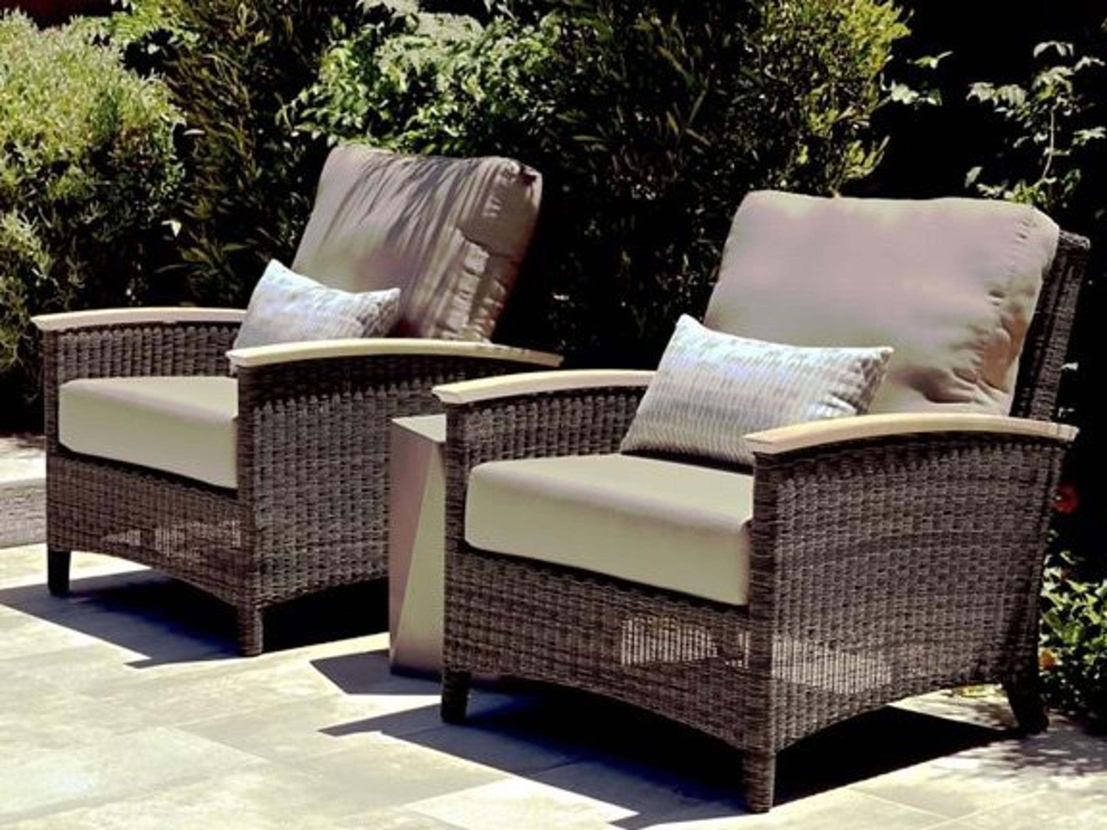 Bella Deep Seating Wicker Outdoor Lounge Set