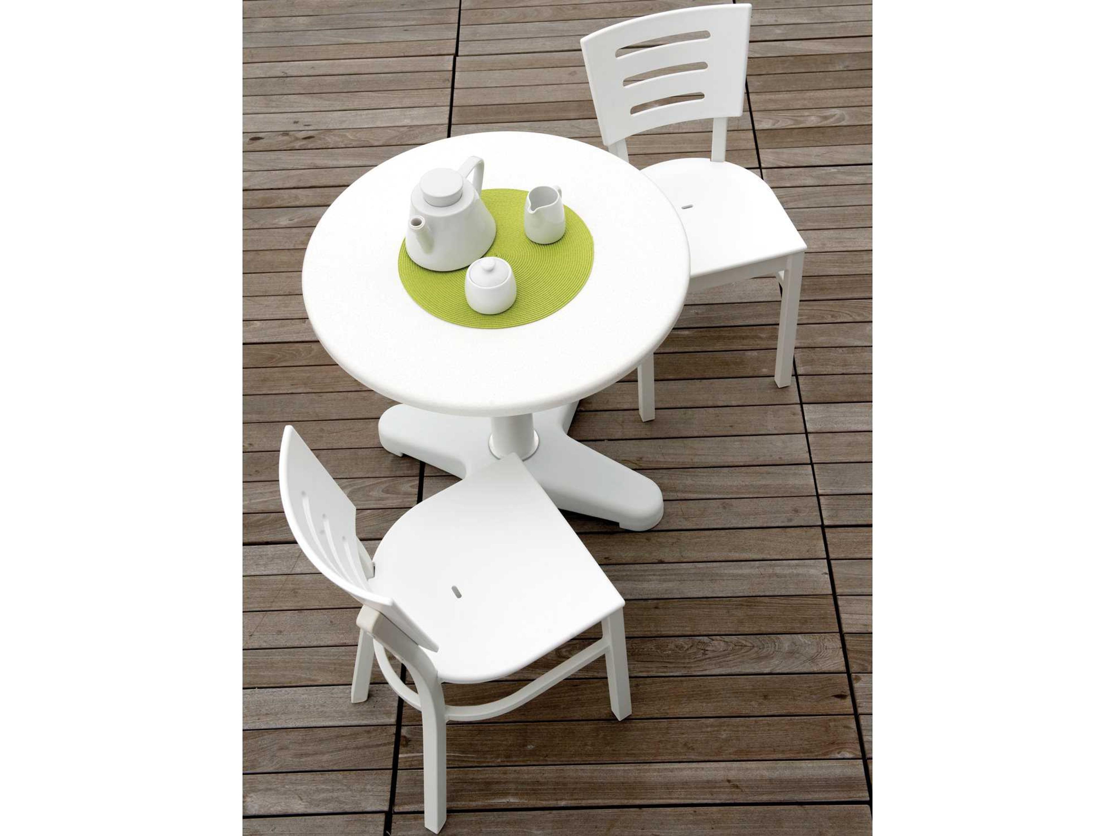 Avant Aluminum Dining Set