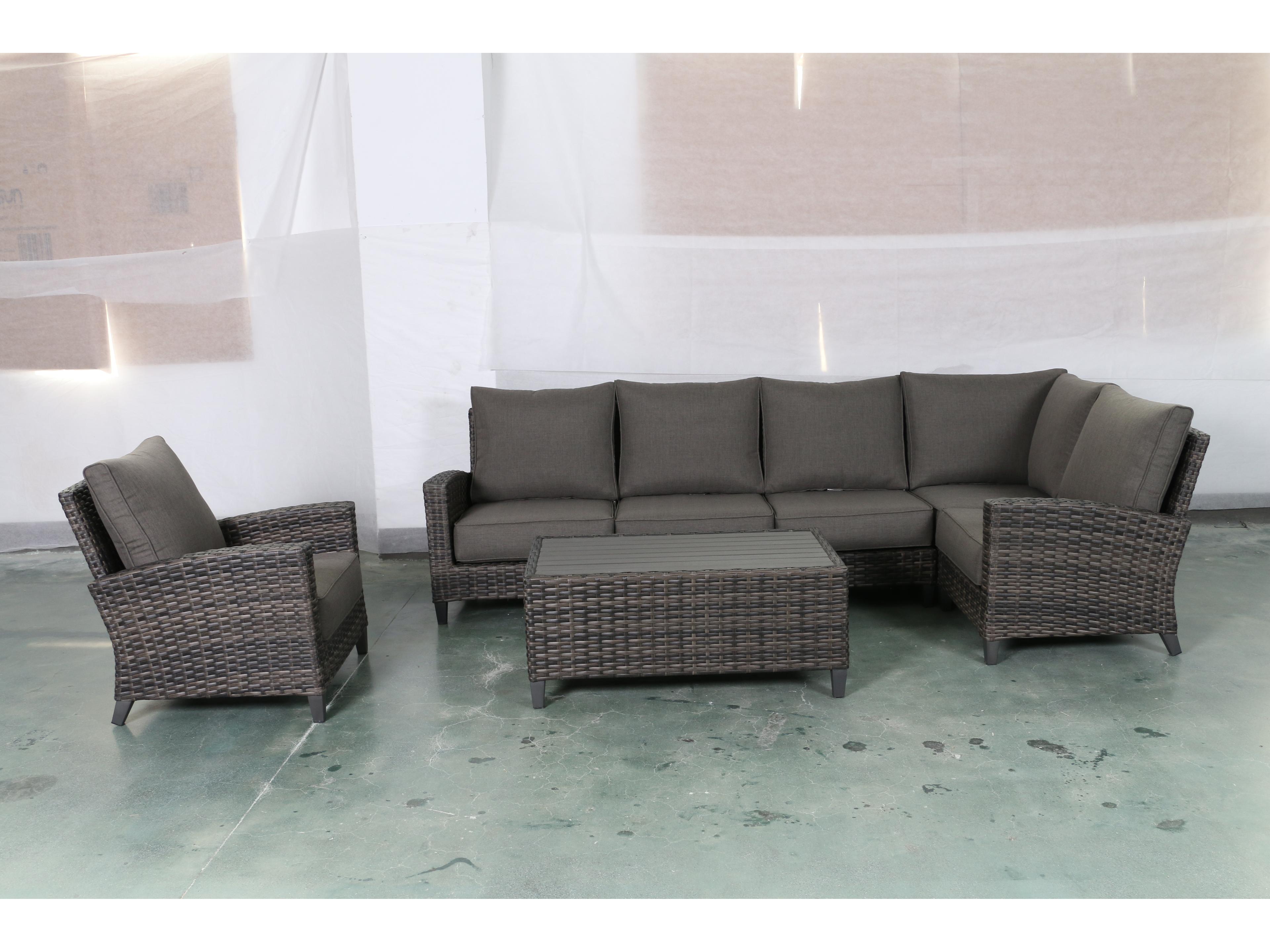 Teva Barbados 5 Piece Sectional Set with Club Chair
