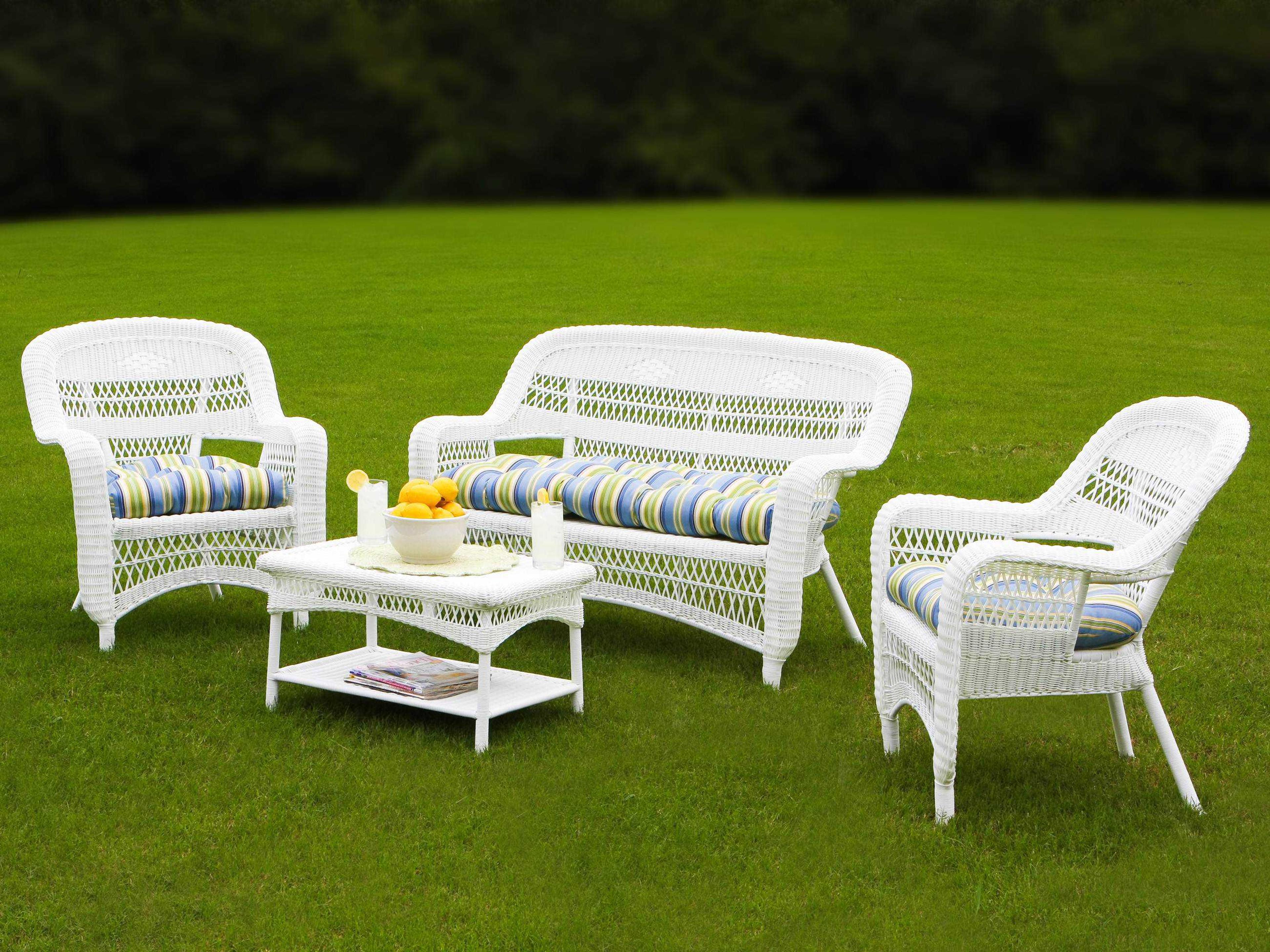 Tortuga Portside Coastal White Wicker 4 Piece Seating Set