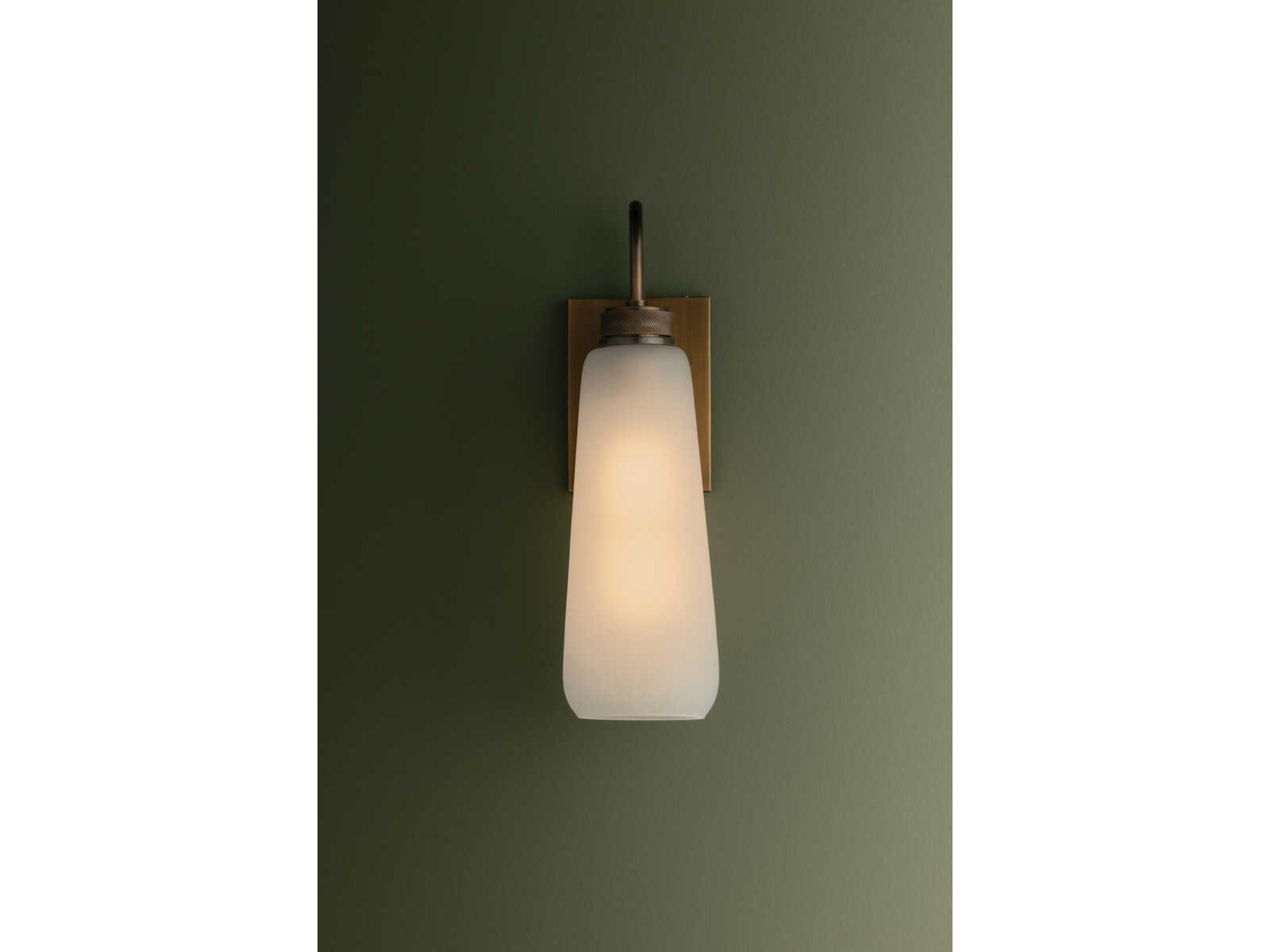 Troy Lighting Gulliver 1-Light Patina Brass Wall Sconce